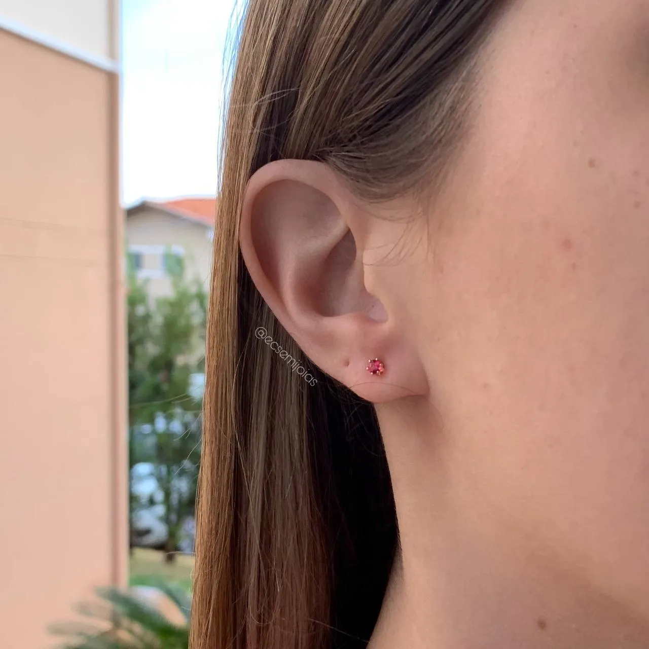 Brinco zircônia de 3 mm - banhado a ouro 18k