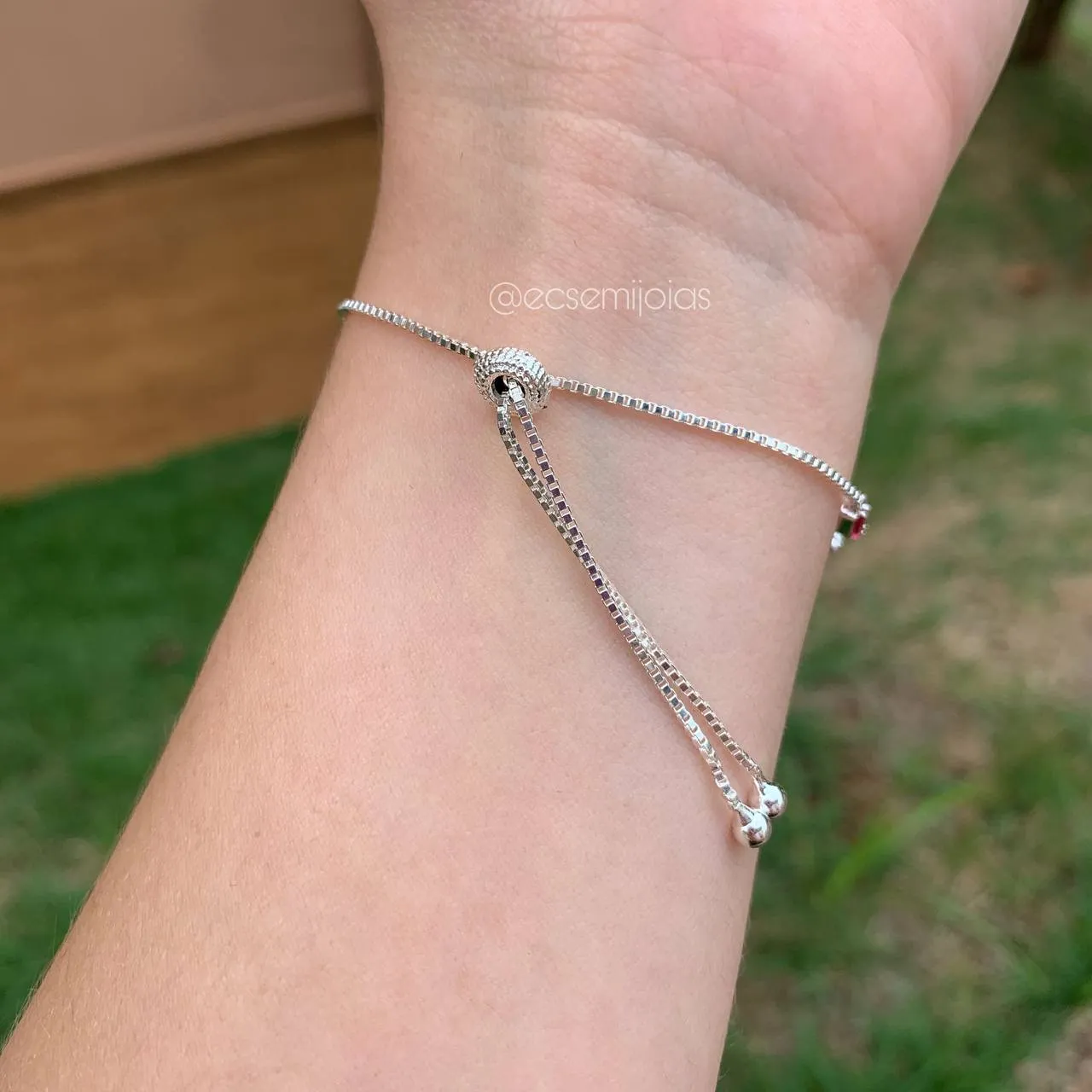 Pulseira shambala 8 zircônias baguete - 20 cm regulavel - banhado a prata 925