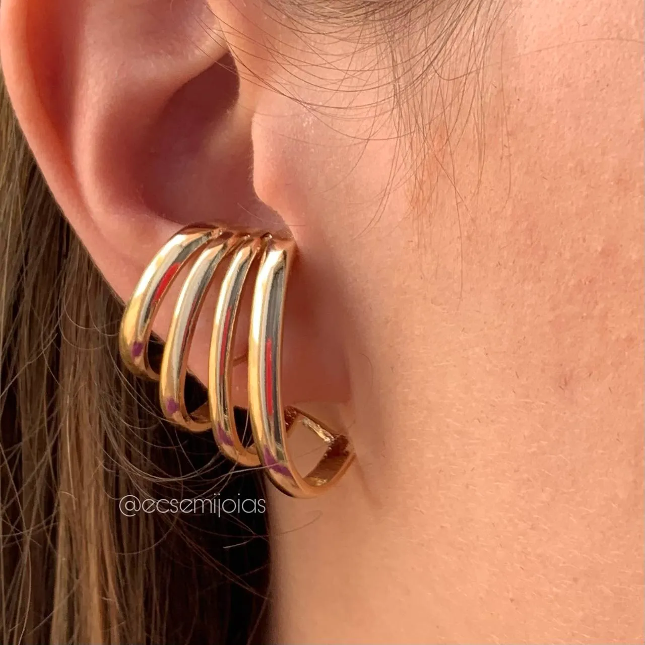 Brinco de 4 elos - banhado a ouro 18k