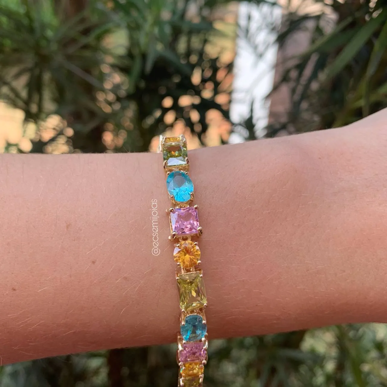 Pulseira de pedras coloridas - 20 cm - banhado a ouro 18k