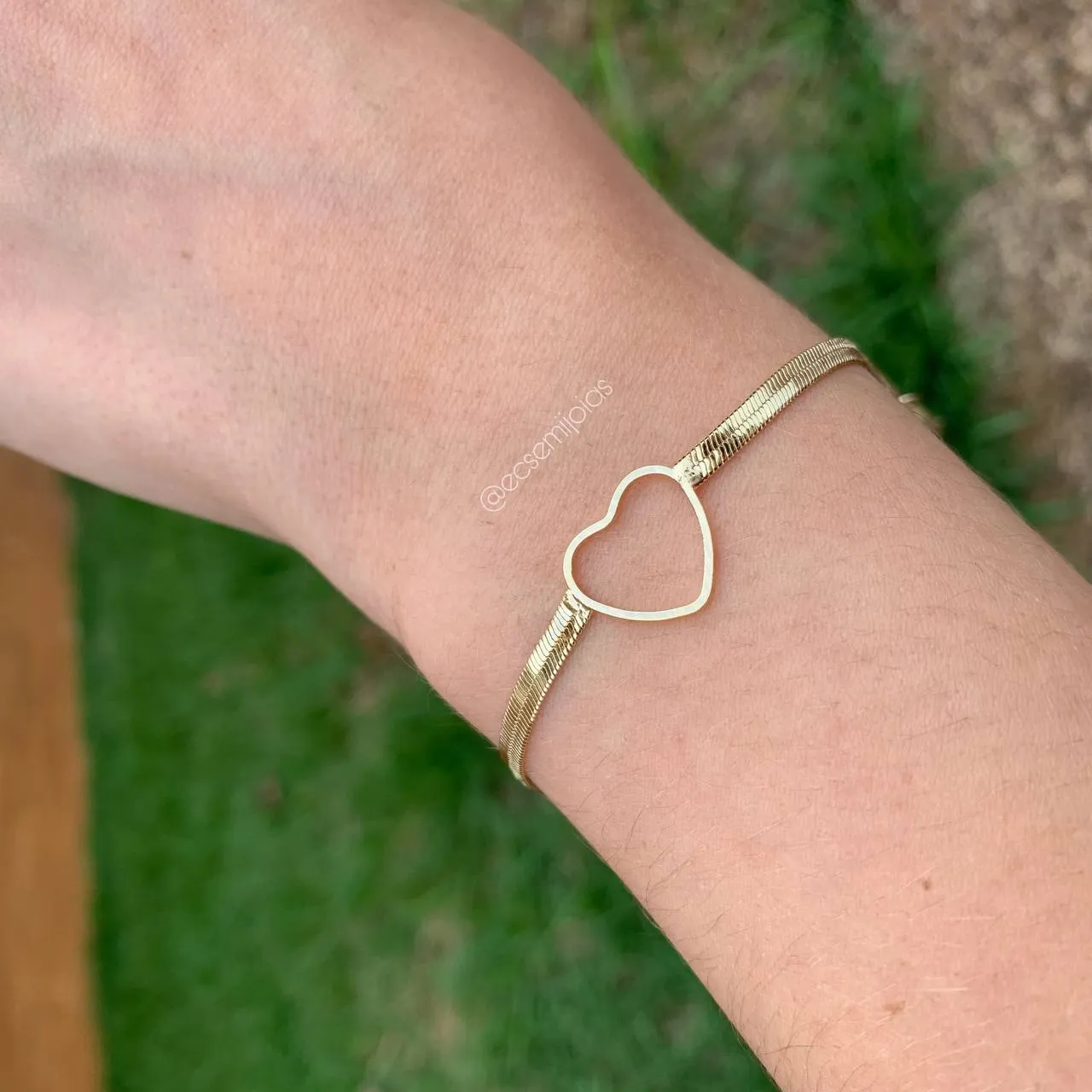 Pulseira lisa com coração - 16 cm + 5 cm de extensor - banhado a ouro 18k