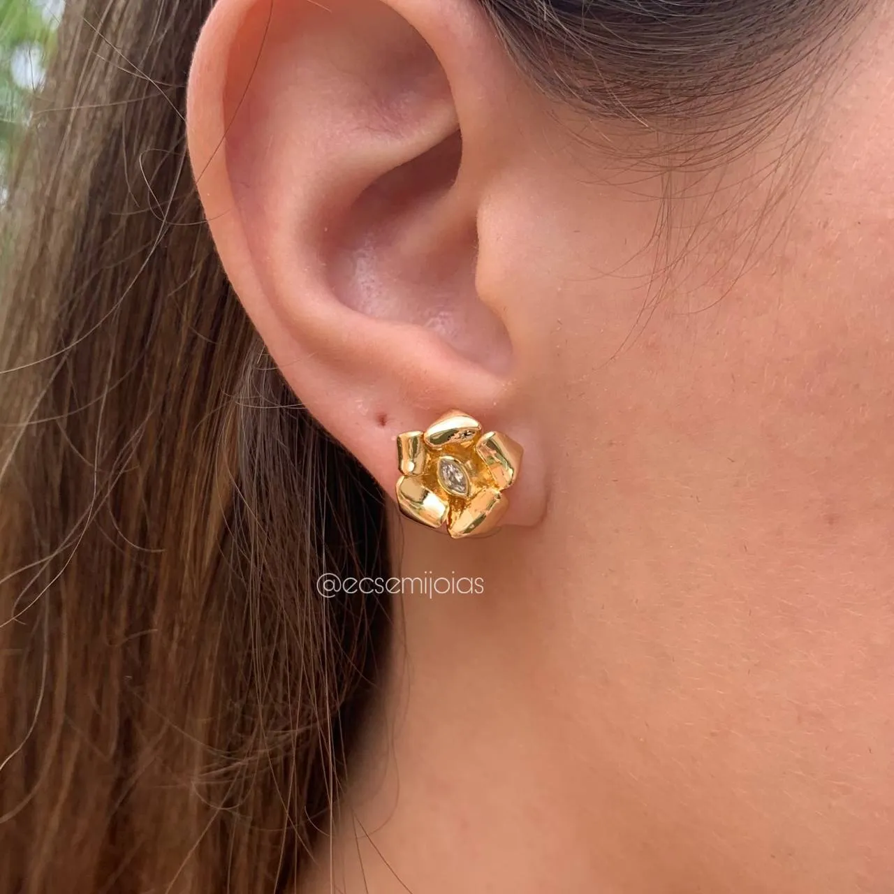 Conjunto brinco e anel flor - banhado a ouro 18k