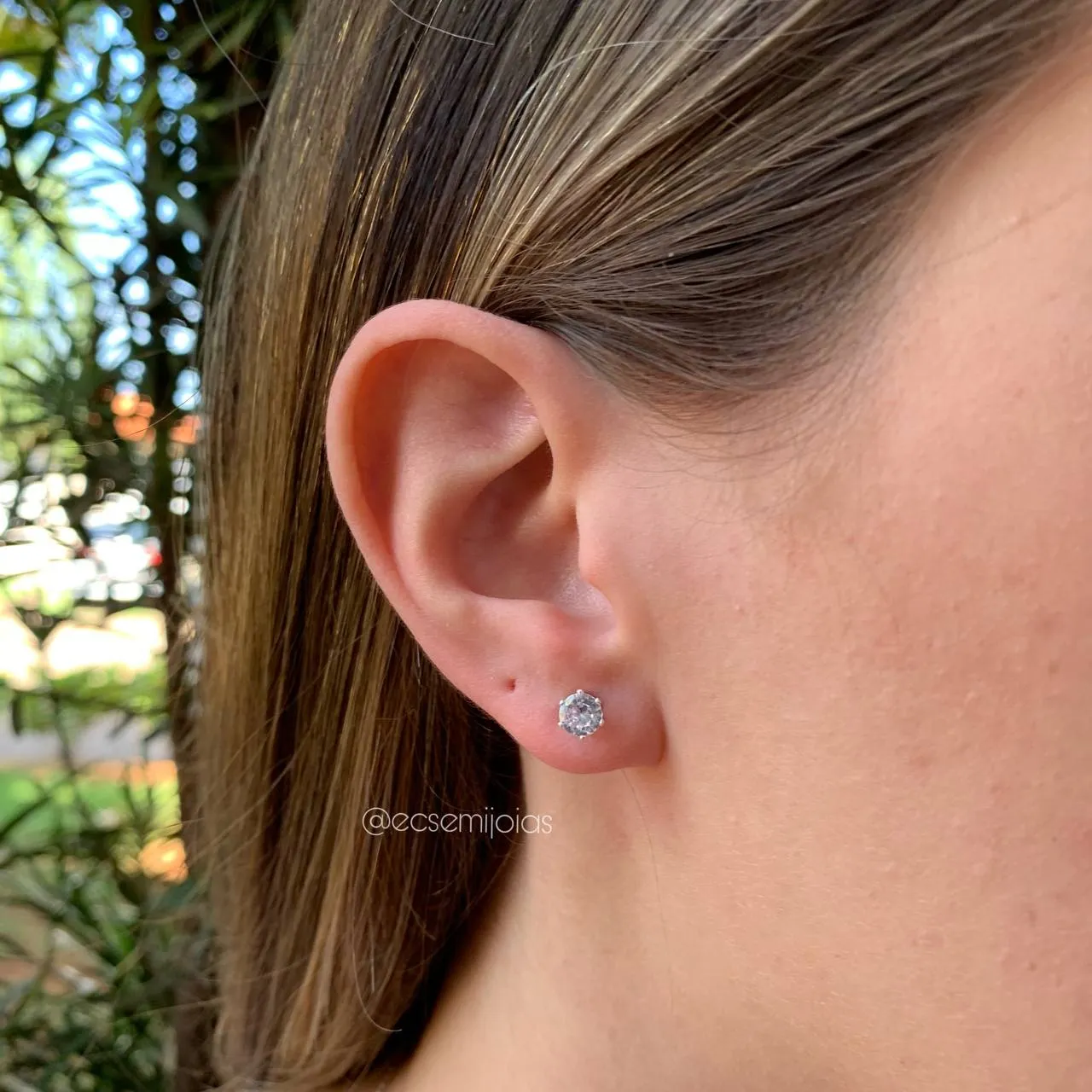 Brinco ponto de luz 6 garras pedra de 4 mm - banhado a prata 925