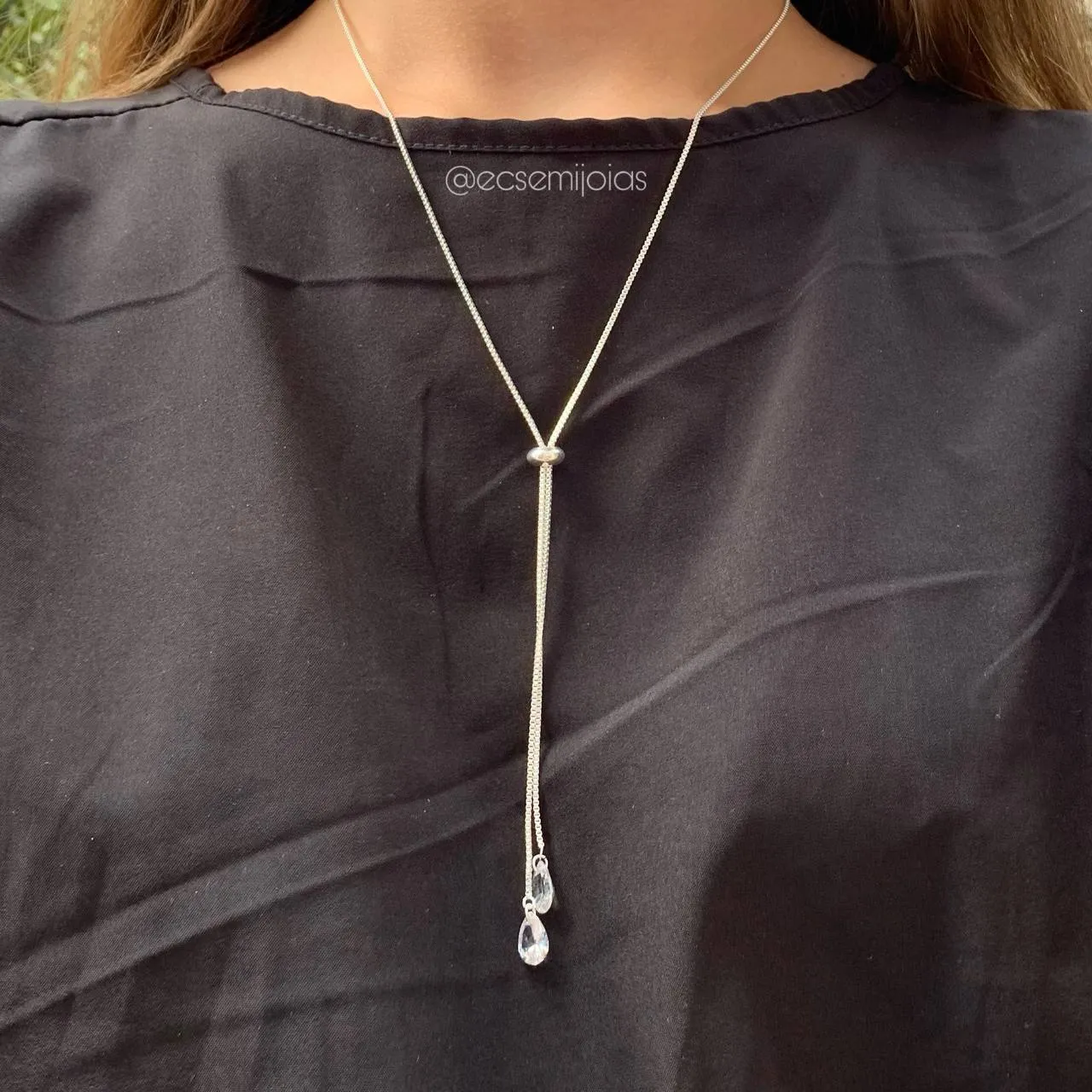 Colar de gravata com pedra gota na ponta - banhado a prata 925