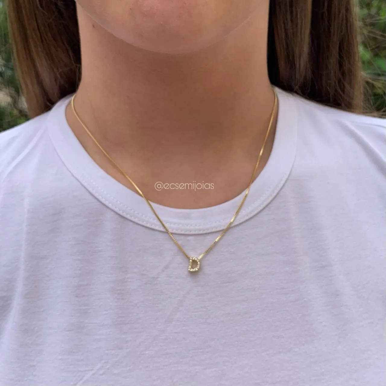 Colar de letra D cravejado - 45 cm - banhado a ouro 18k