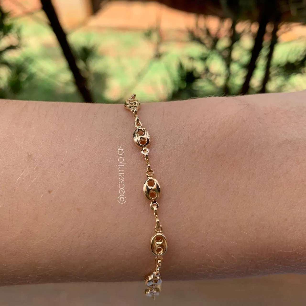 Pulseira shambala desenhos lisos - banhado a ouro 18k