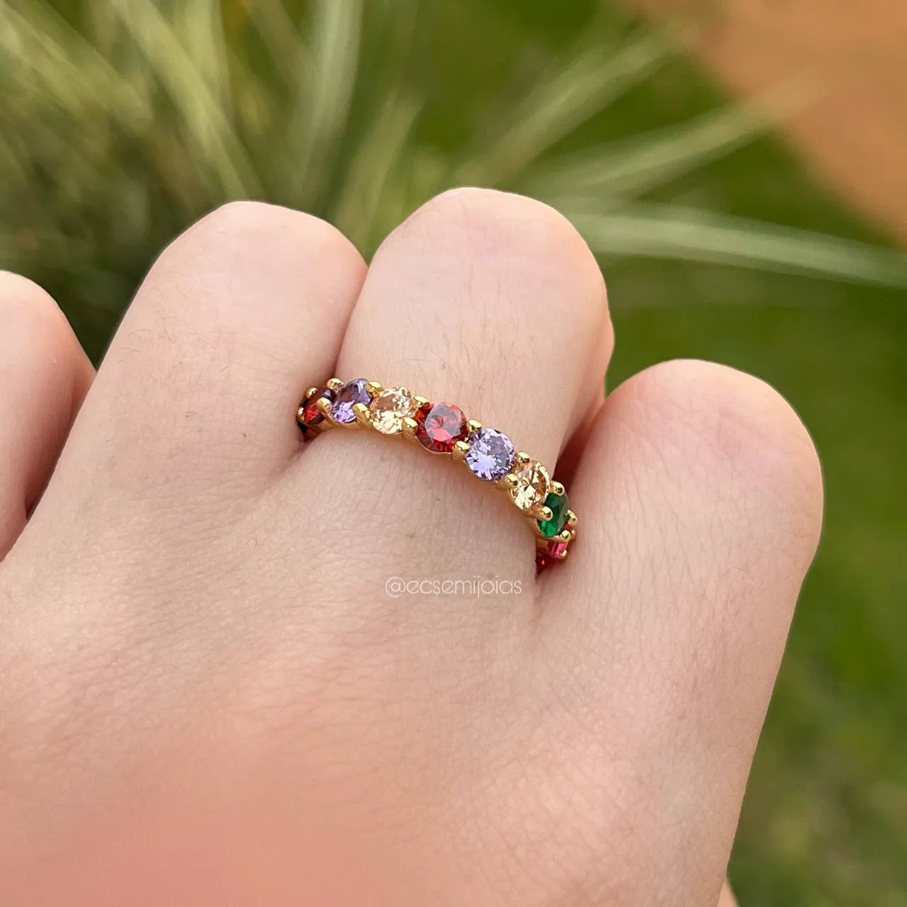 Anel 360 graus pedras redonda coloridas  - banhado a ouro 18k