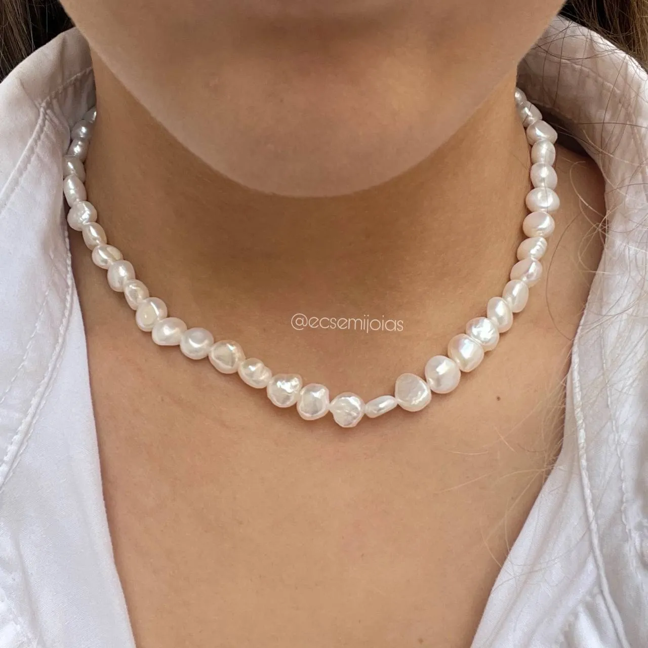 Colar choker de pérola de agua doce - 35 + 10 cm de extensor  -  banhado a ouro 18k