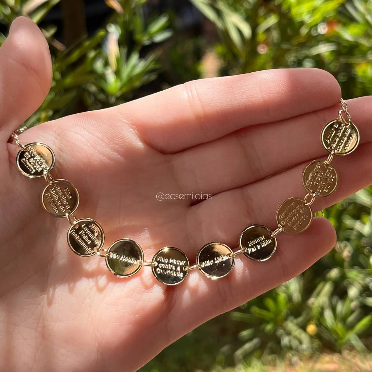 Pulseira 10 mandamentos - 15 cm + 5 cm de extensor - banhado a ouro 18k