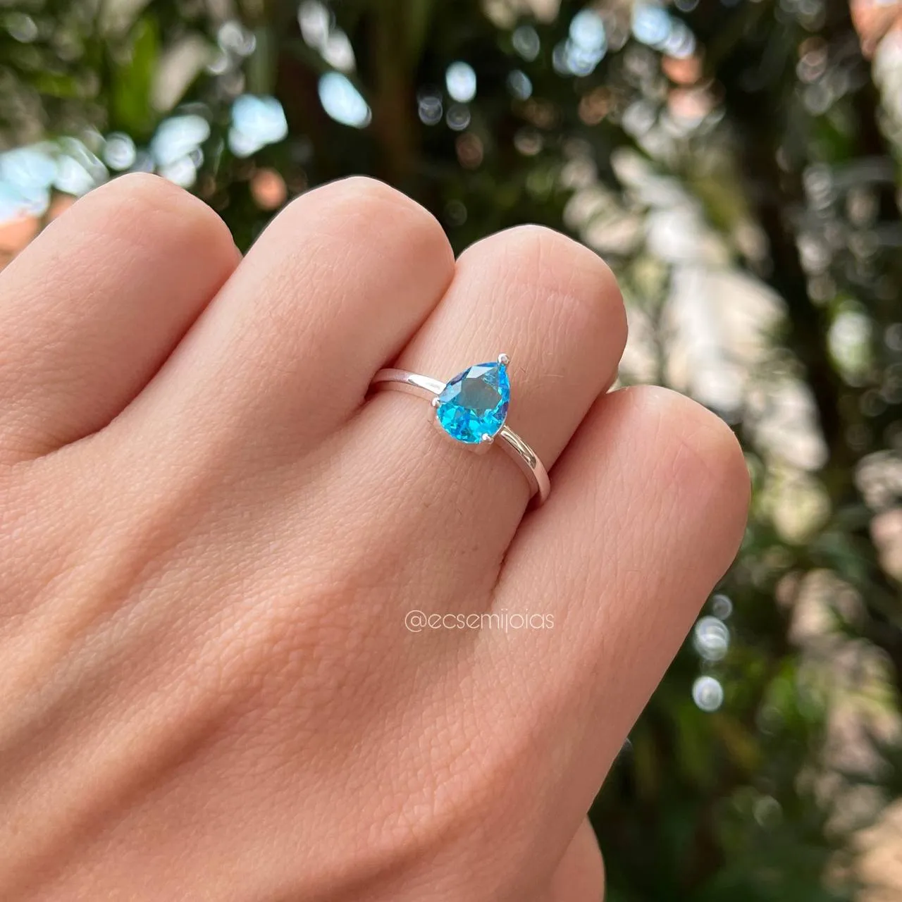 Anel pedra gota - banhado a prata 925