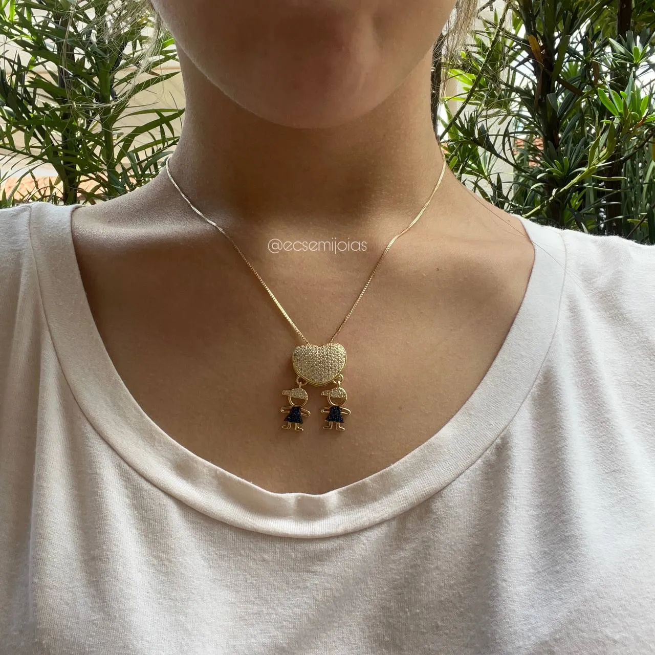 Colar coração crianças penduradas 2 meninos - banhado a ouro 18k