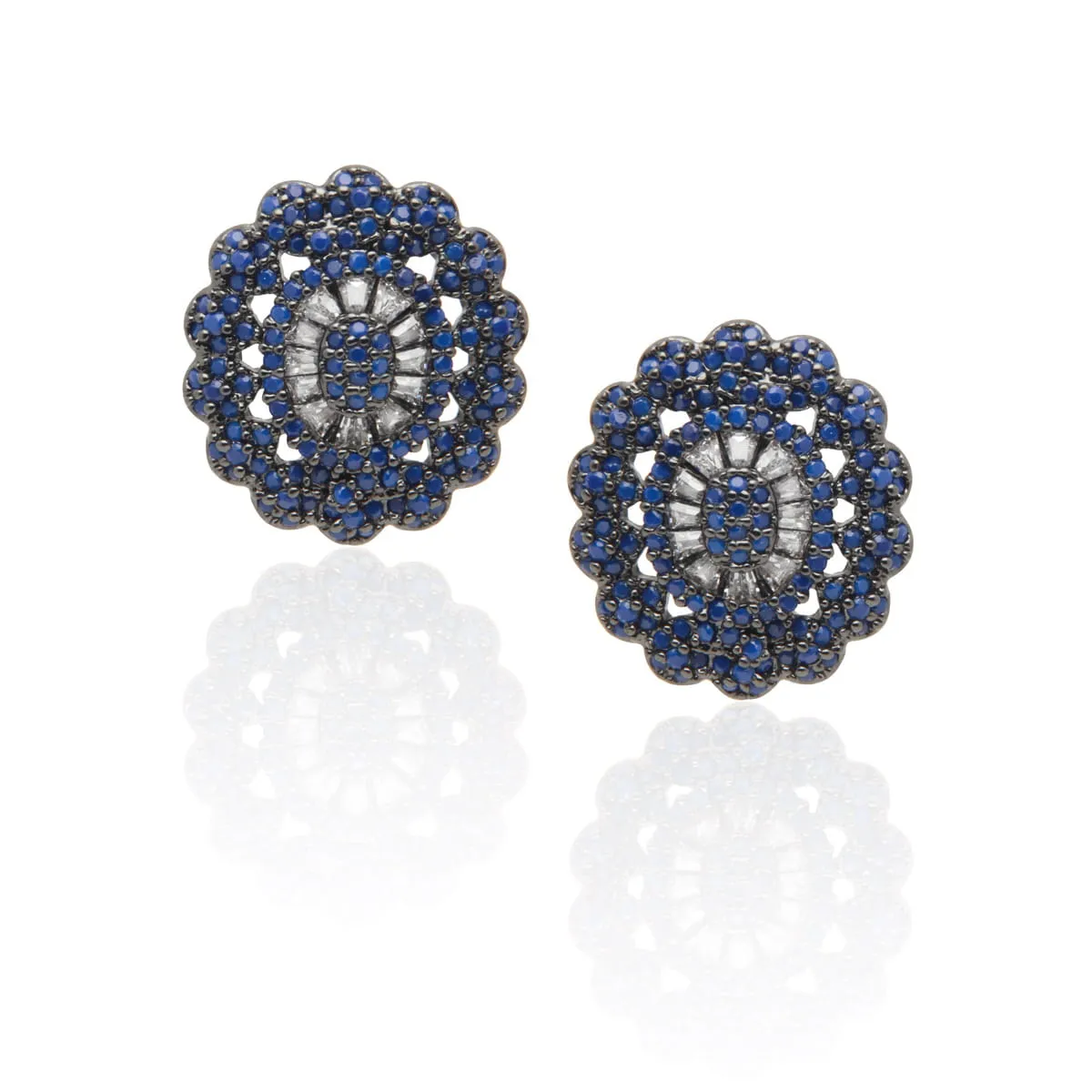Brinco flor  cravejado - banhado a ródio negro