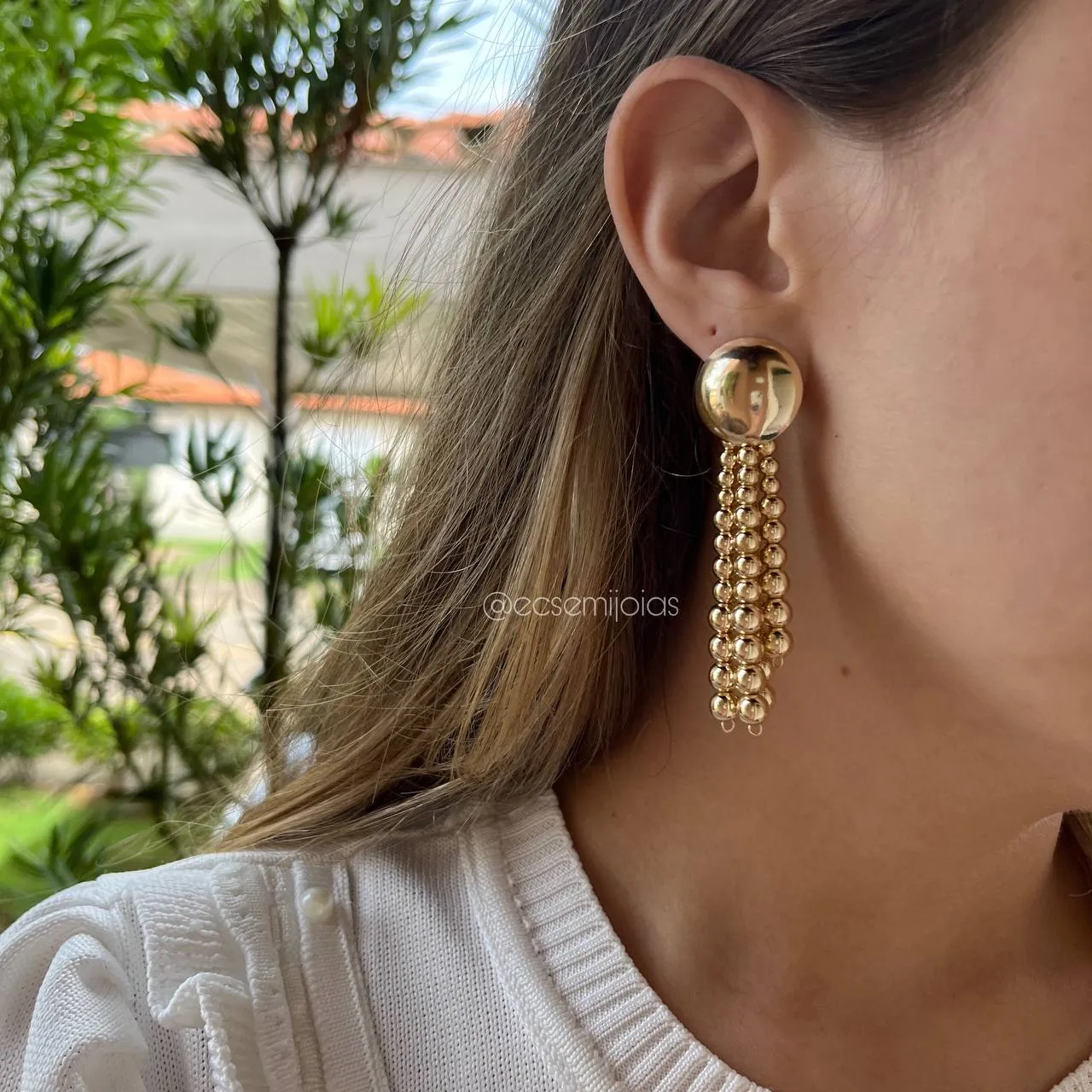 Brinco redondo com bolas   - banhado a ouro 18k