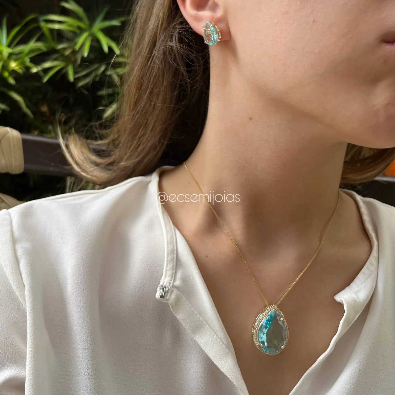 Conjunto de brinco e colar gota cravejada em volta - banhado a ouro 18k