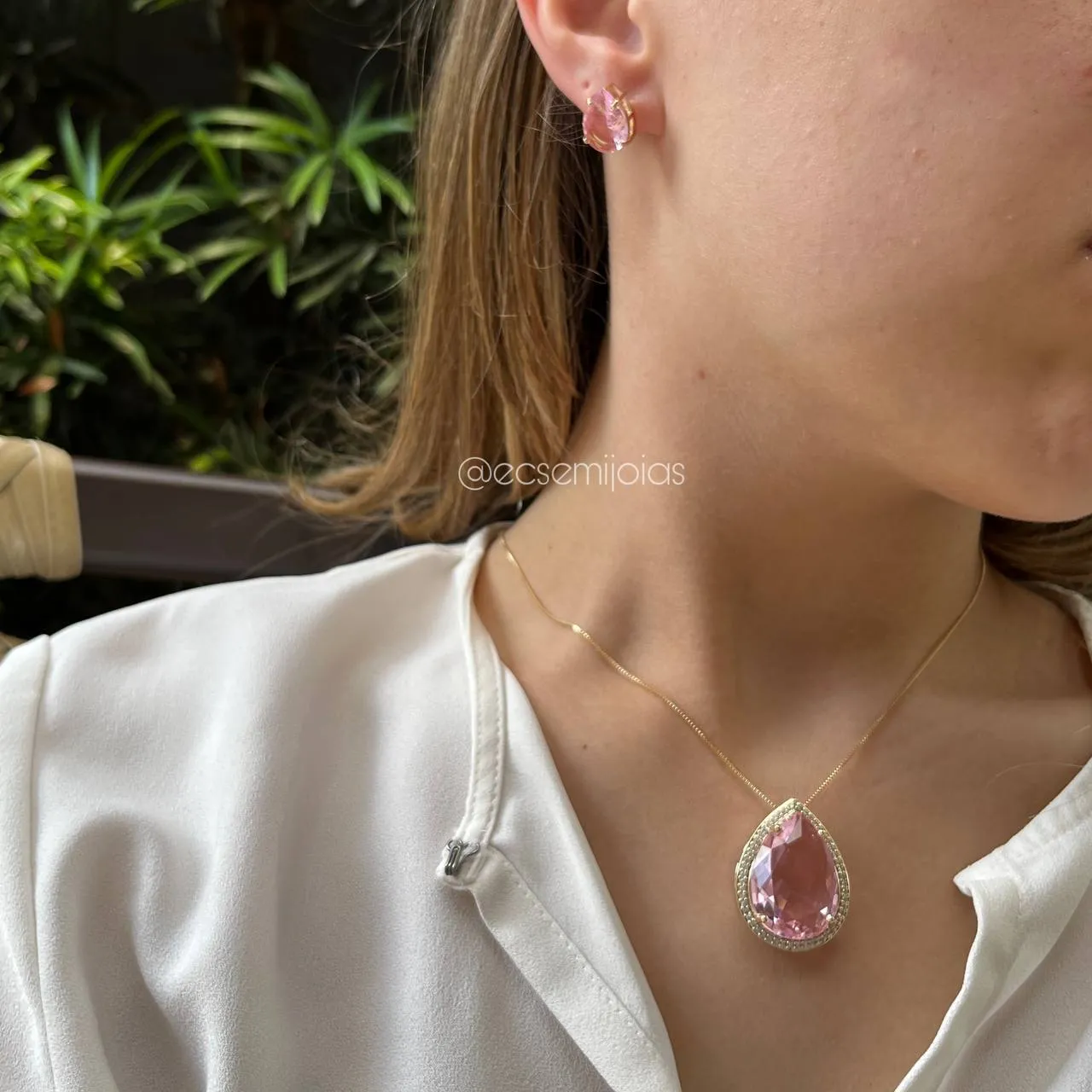 Conjunto de brinco e colar gota cravejada em volta - banhado a ouro 18k