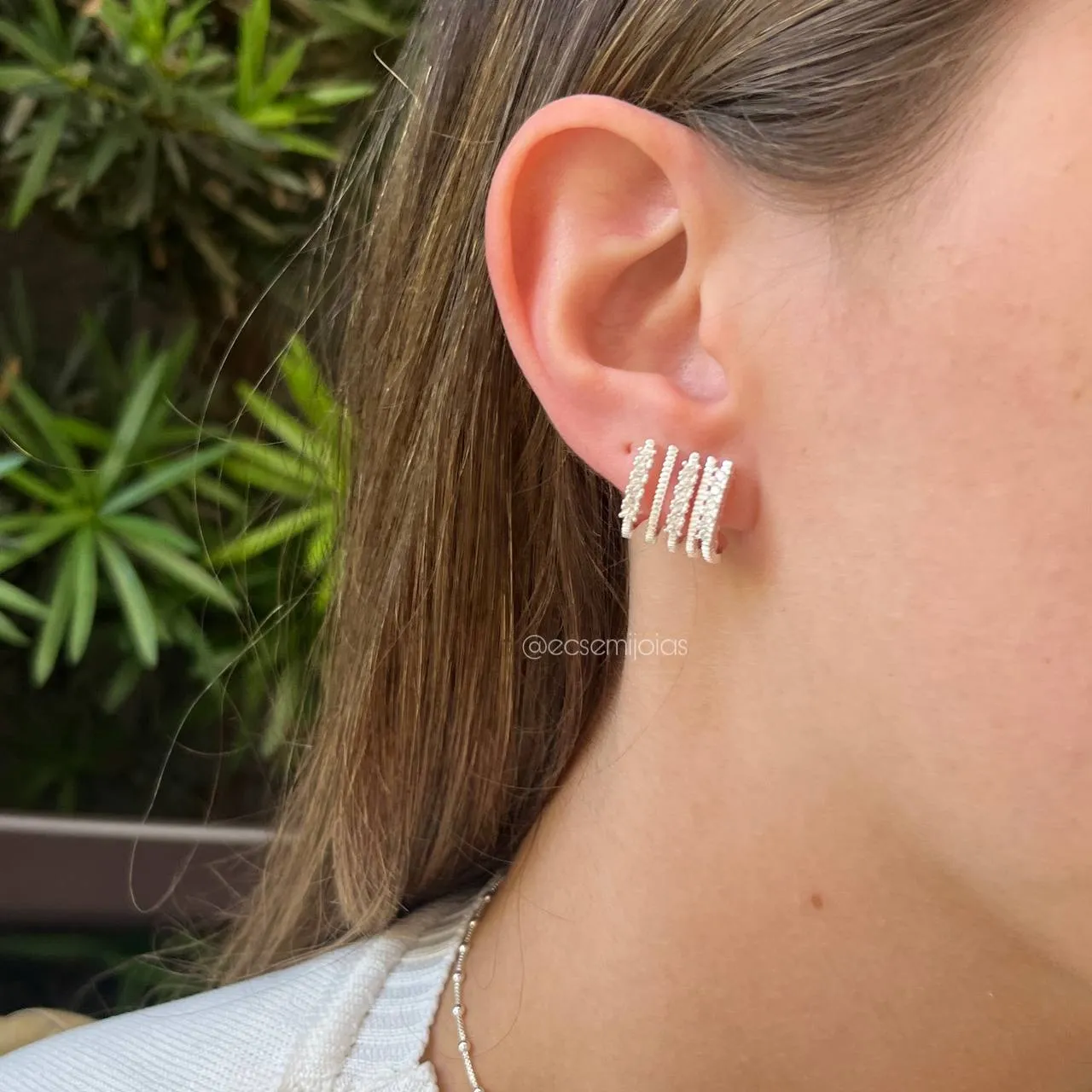 Brinco garrinhas cravejadas  - banhado a prata 925