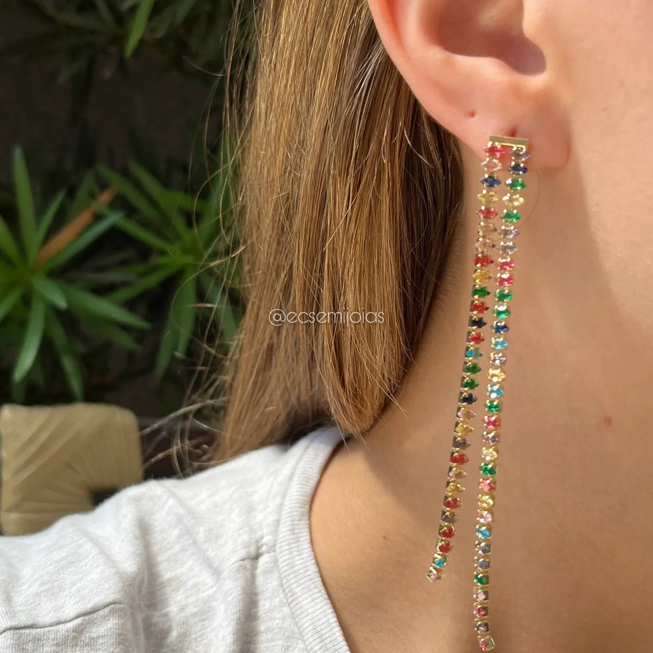 Brinco longo franja cravejada - banhado a ouro 18k