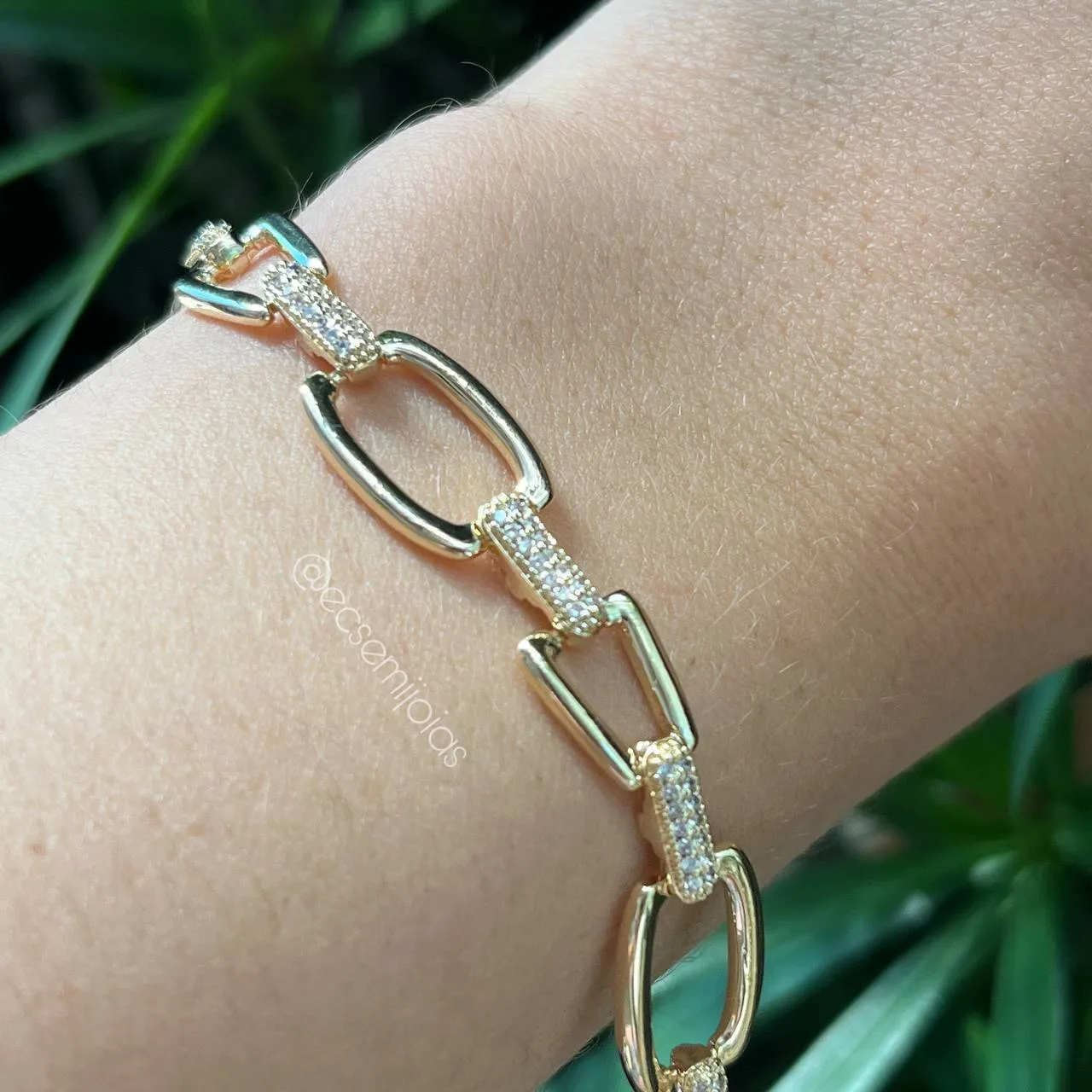 Pulseira elos lisos e cravejados - 18 cm + extensor de 3 cm - banhado a ouro 18k