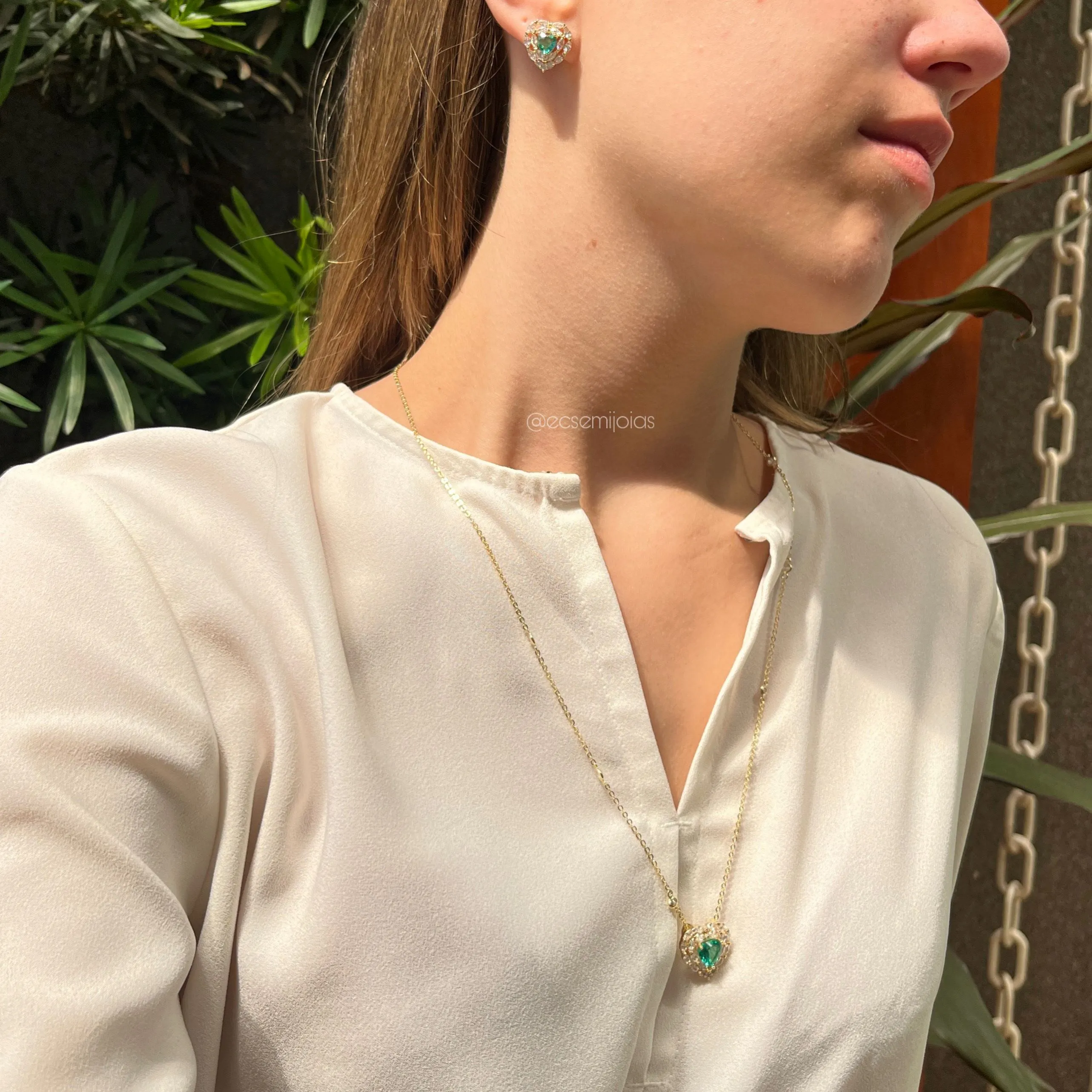 Conjunto de brinco e colar coração com navetes em volta - co 60cm + 5cm extensor - banhado a ouro 18k