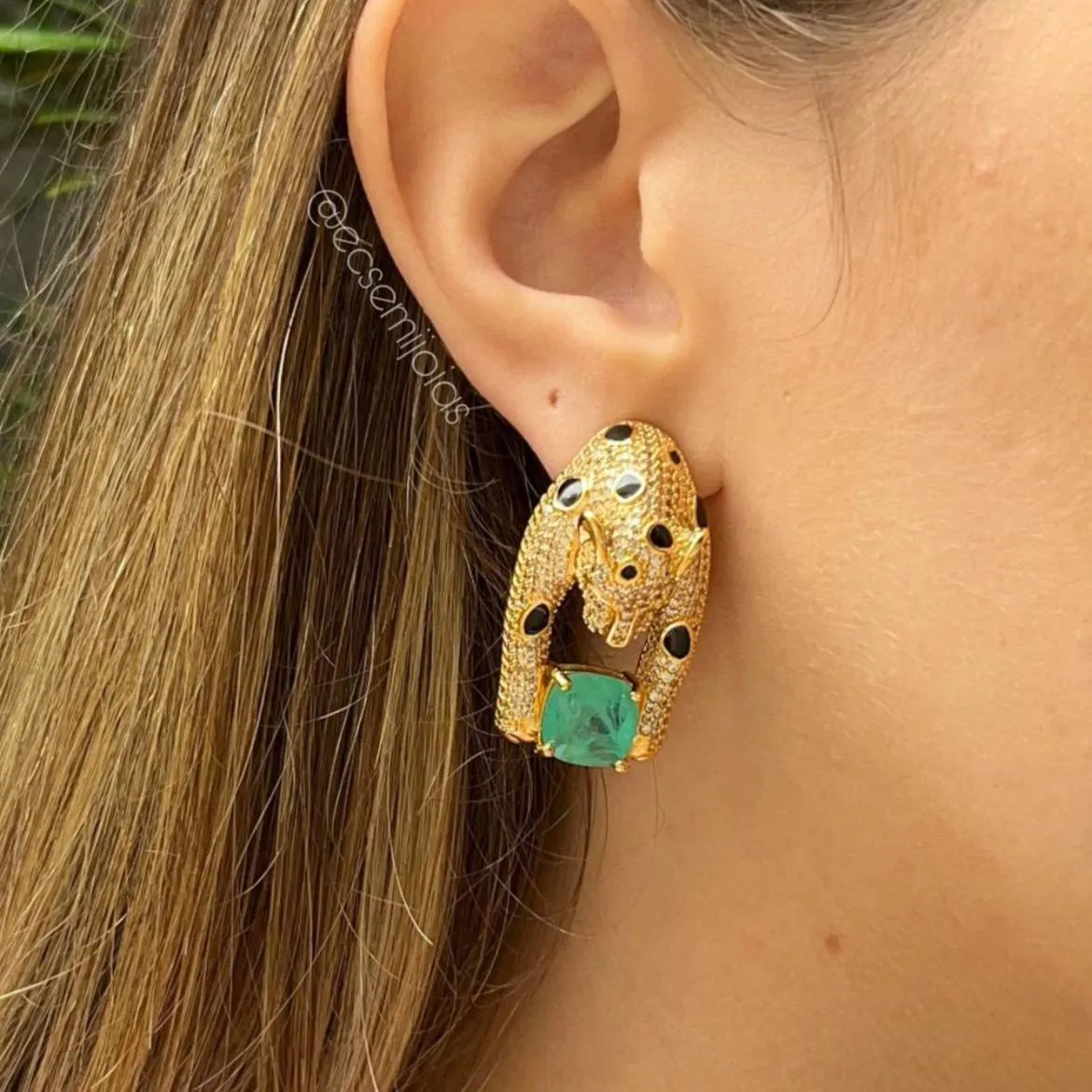 Conjunto brinco e anel pantera cravejada com pedra quadrada turmalina fusion - banhado a ouro 18k