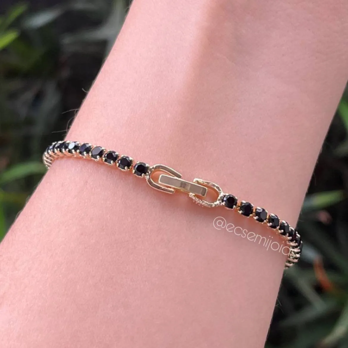 Pulseira com 100% de pedras redondas - banhado a ouro 18k