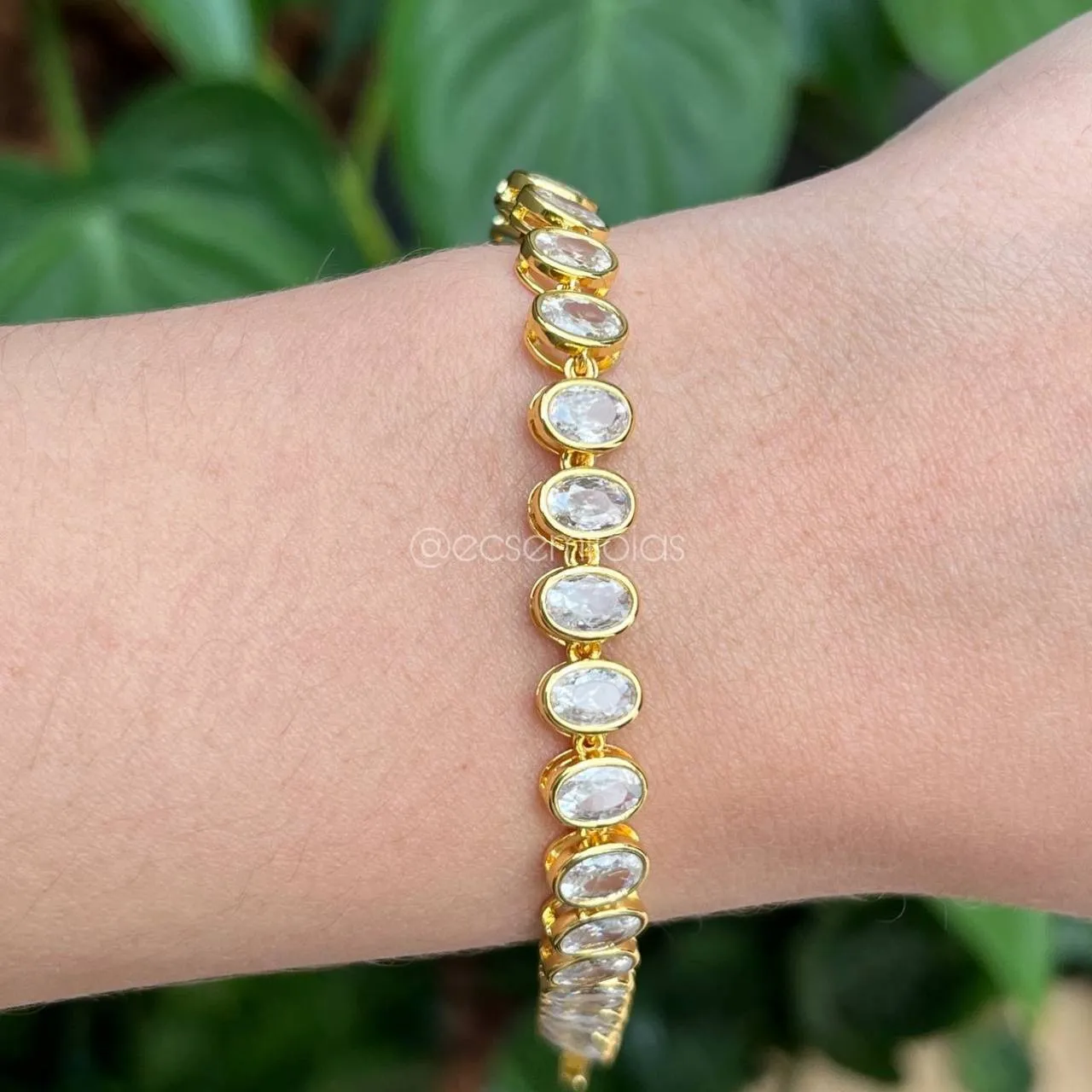 Pulseira 100% com zircônias ovais - 17 cm - banhado a ouro 18k