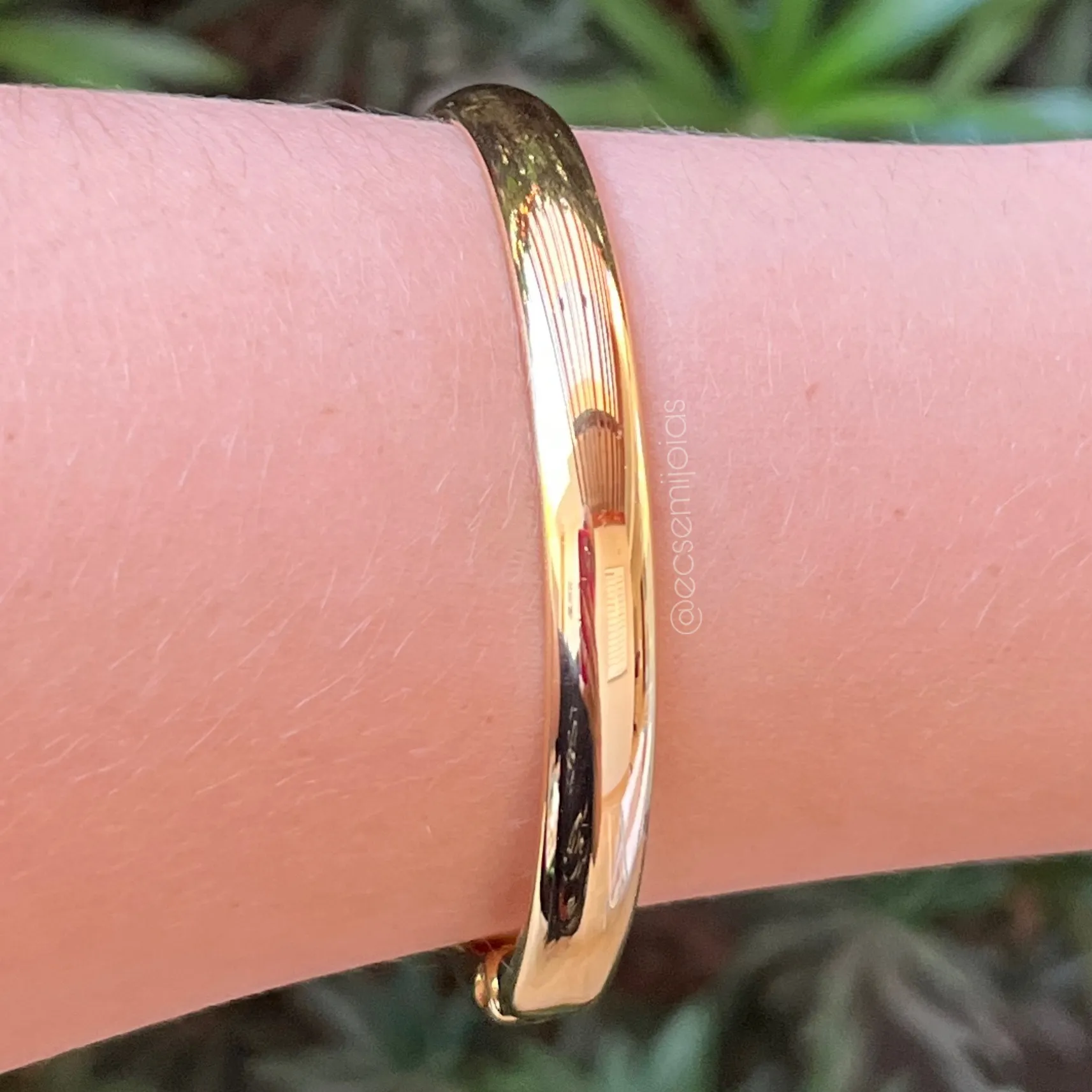 Bracelete liso - 8mm - banhado a ouro 18k