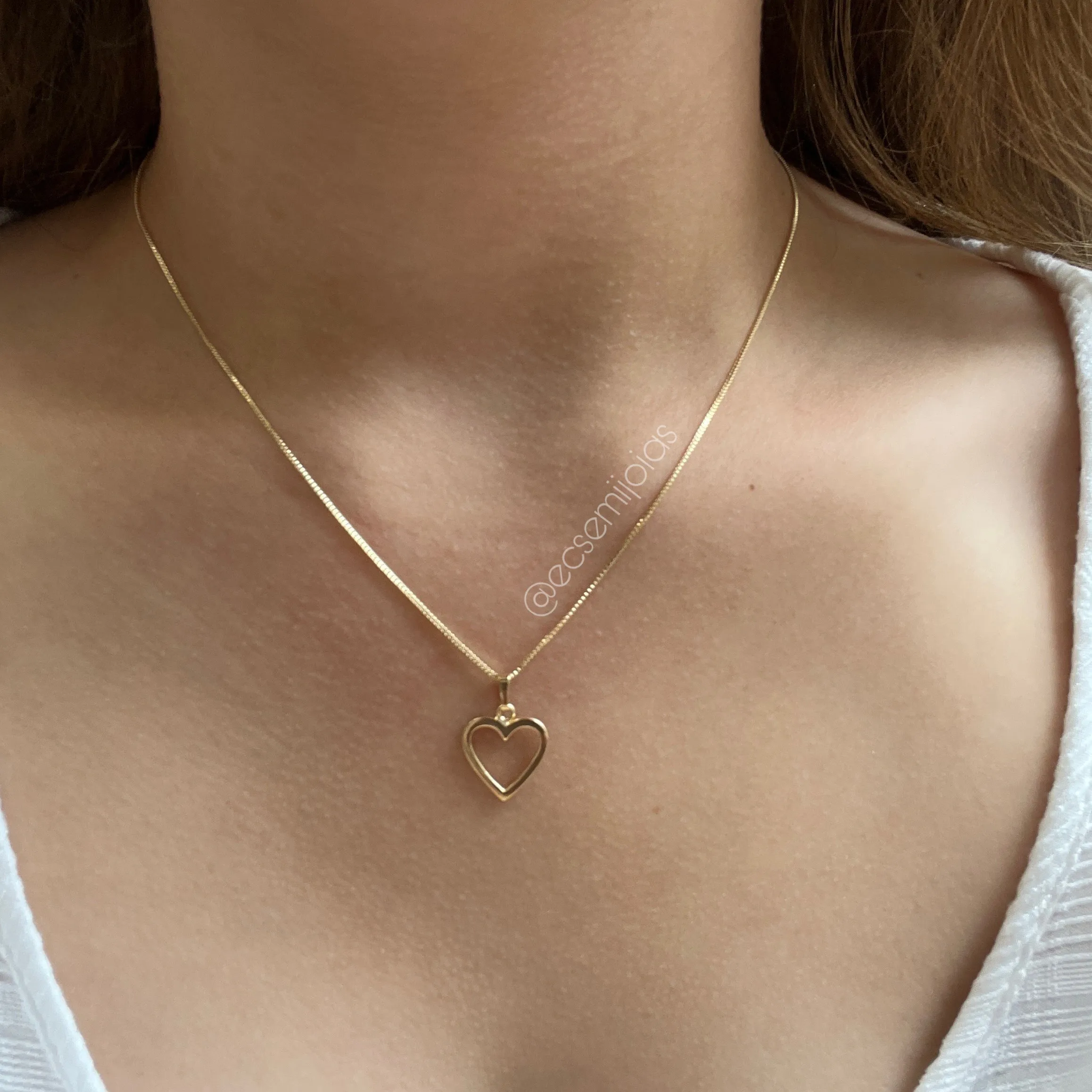 Colar coração vazado - 45cm - banhado a ouro 18k
