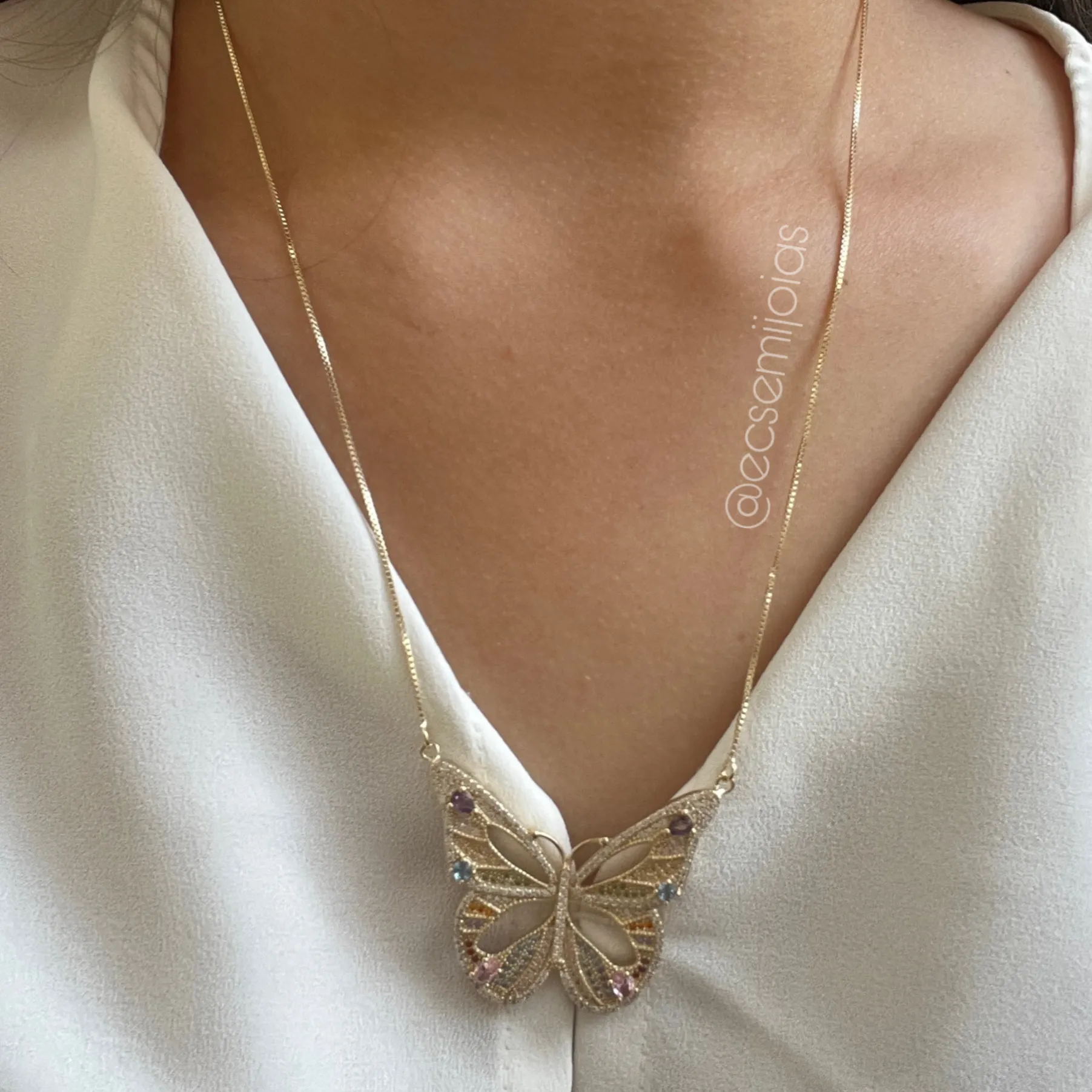 Conjunto de brinco e colar de borboleta cravejada - banhado a ouro 18k