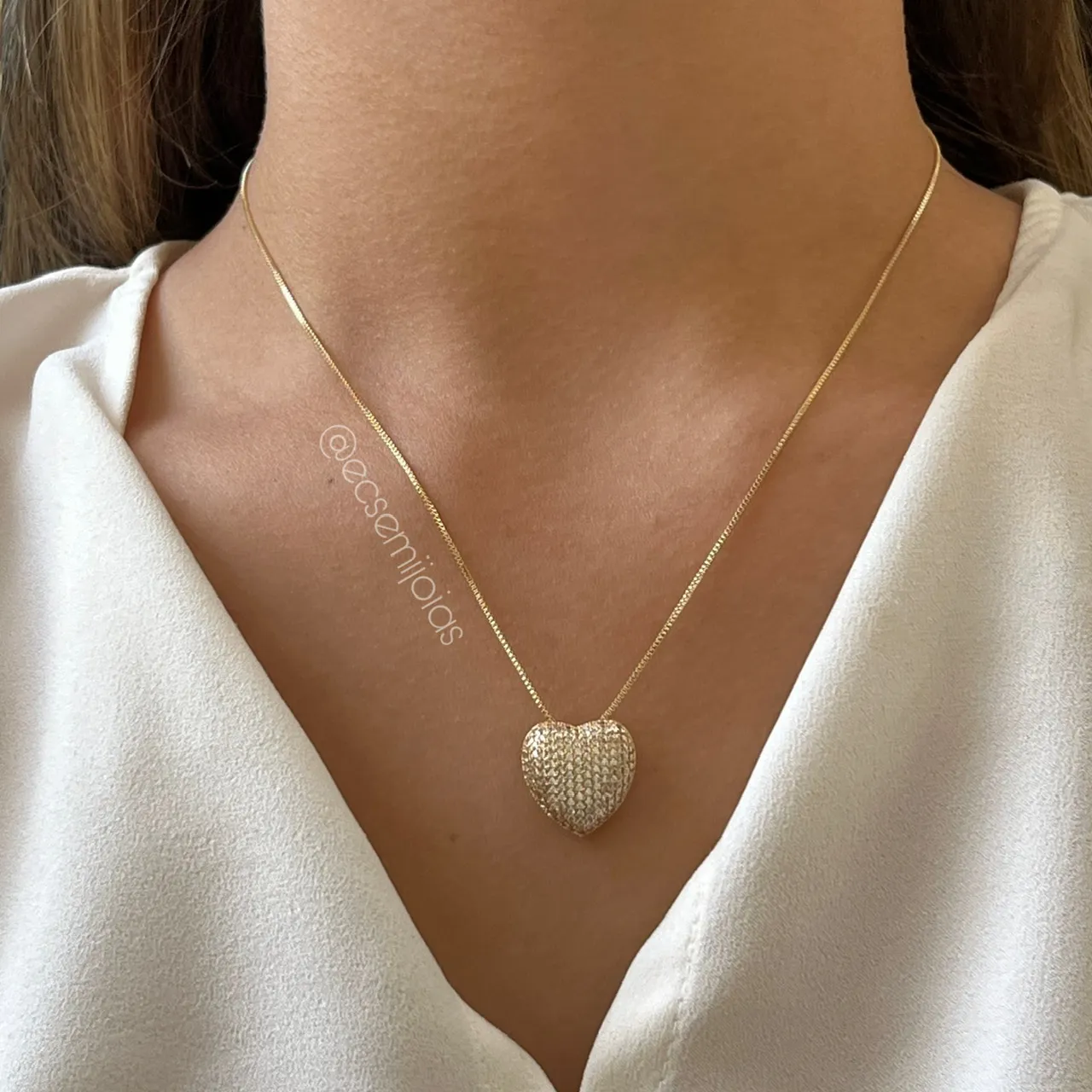 Conjunto de brinco e colar coração cravejado - 45 cm - banhado a ouro 18k