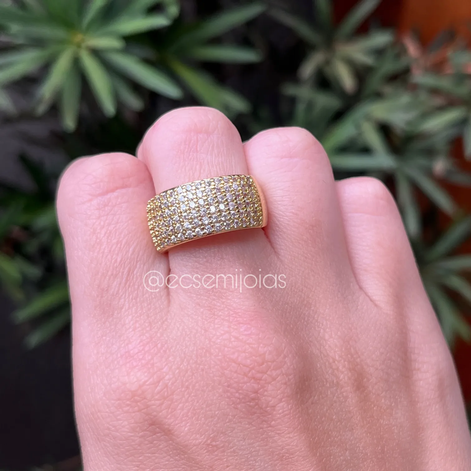 Anel cravejado retangular - 1x2,2cm - banhado a ouro 18k
