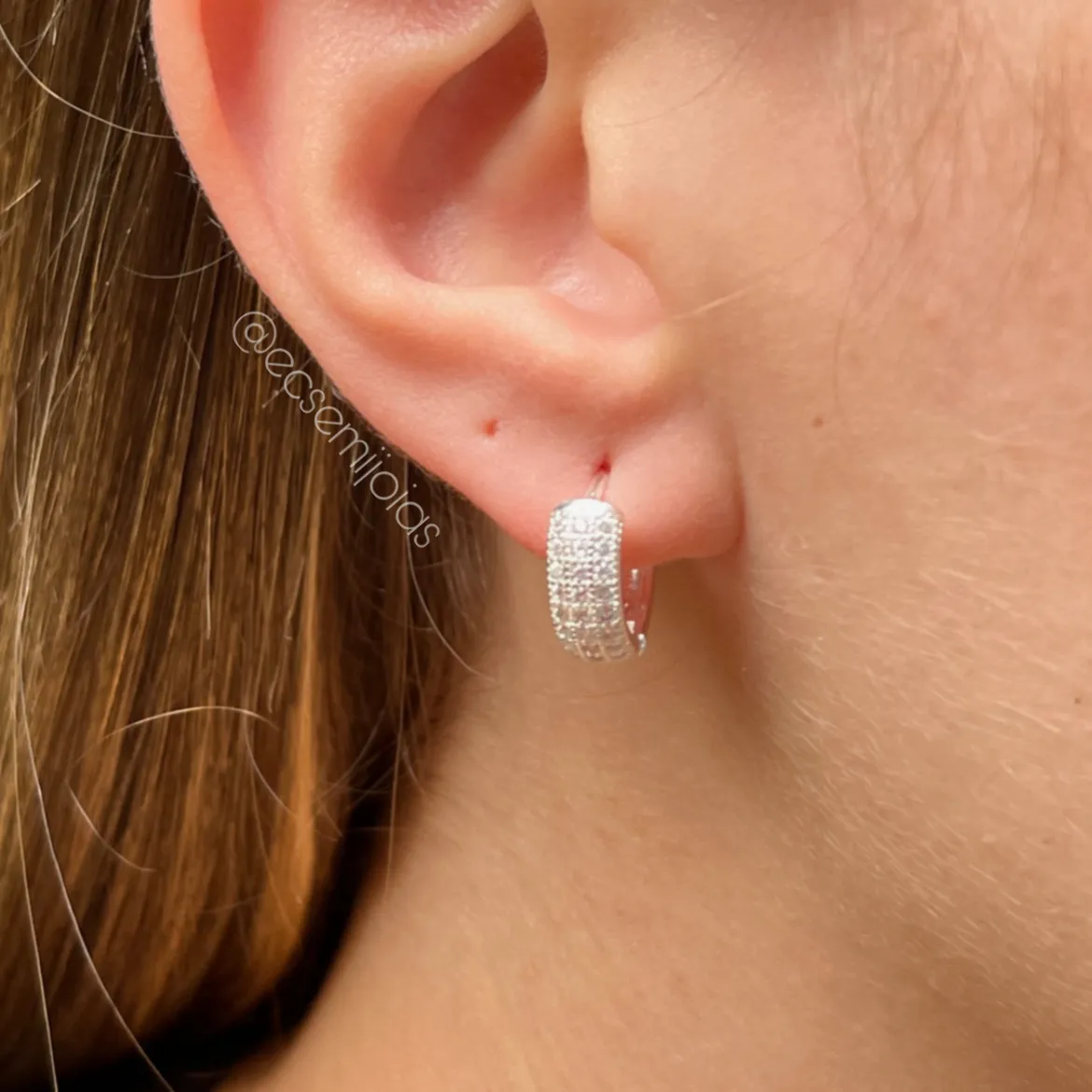 Argola 15mm com 3 fileiras cravejadas M -  banhado a prata 925