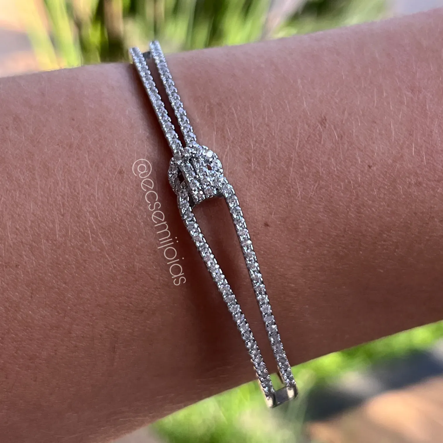 Bracelete de nó cravejado - banhado a ródio branco