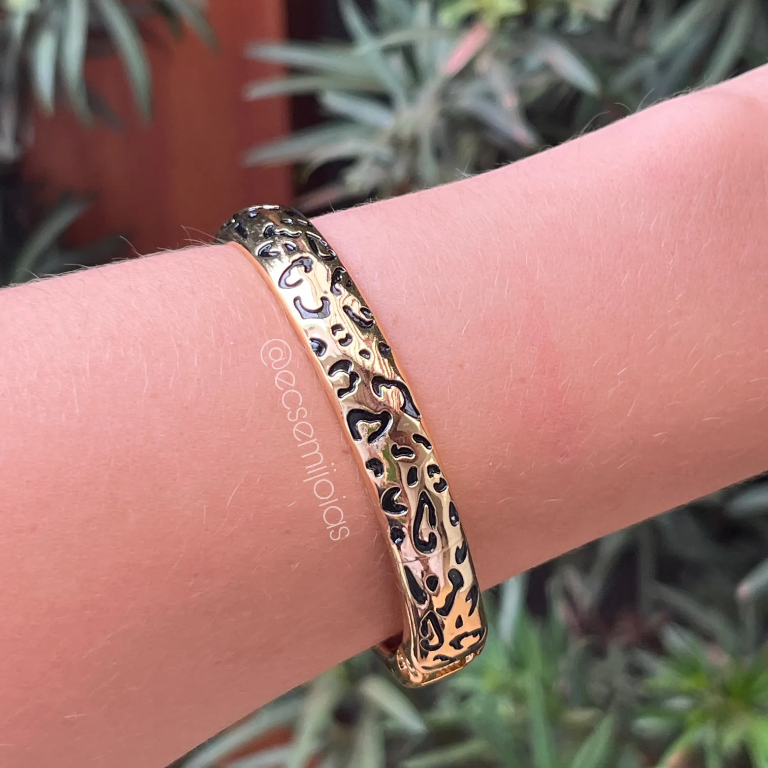 Bracelete de onça - banhado a ouro 18k