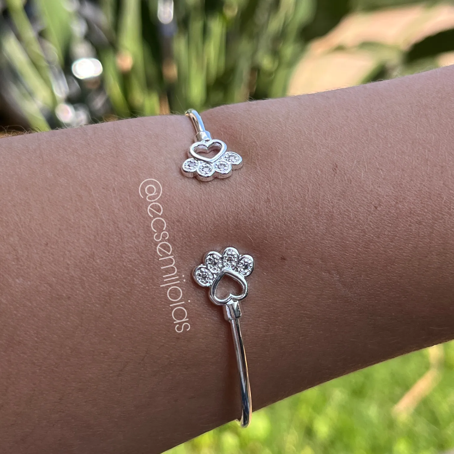 Bracelete pata de cachorro - banhado a prata 925