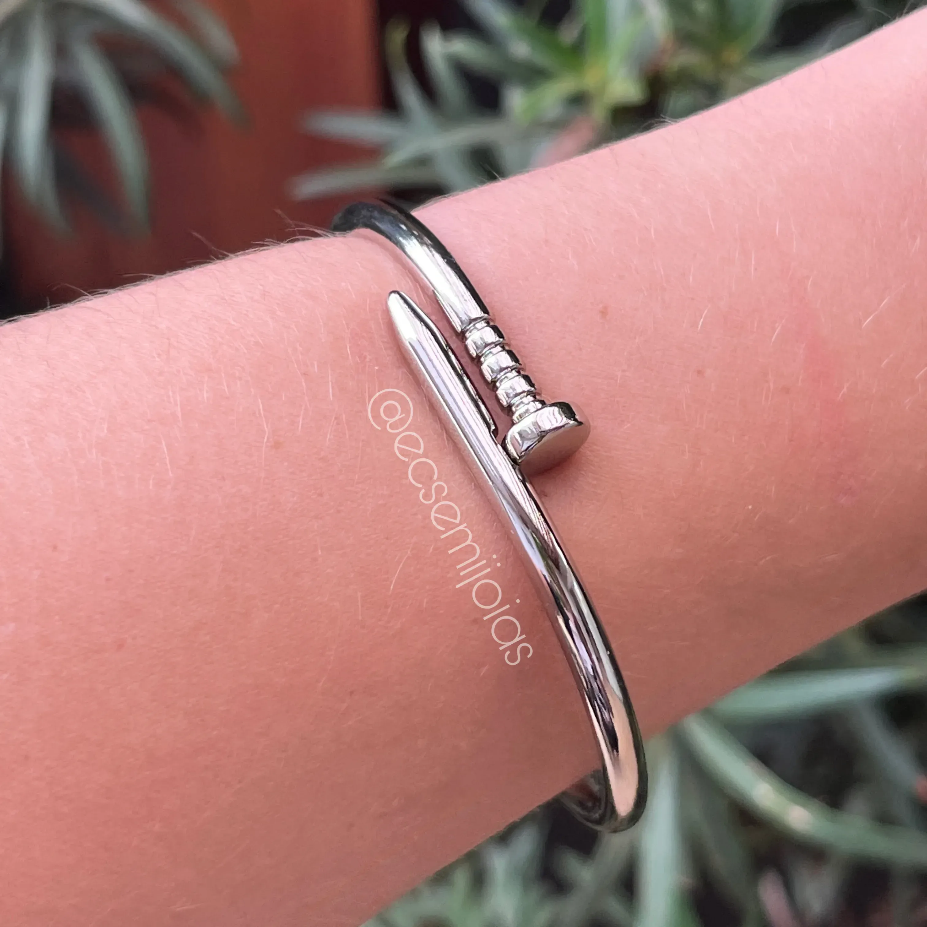 Bracelete prego liso - banhado a ródio branco