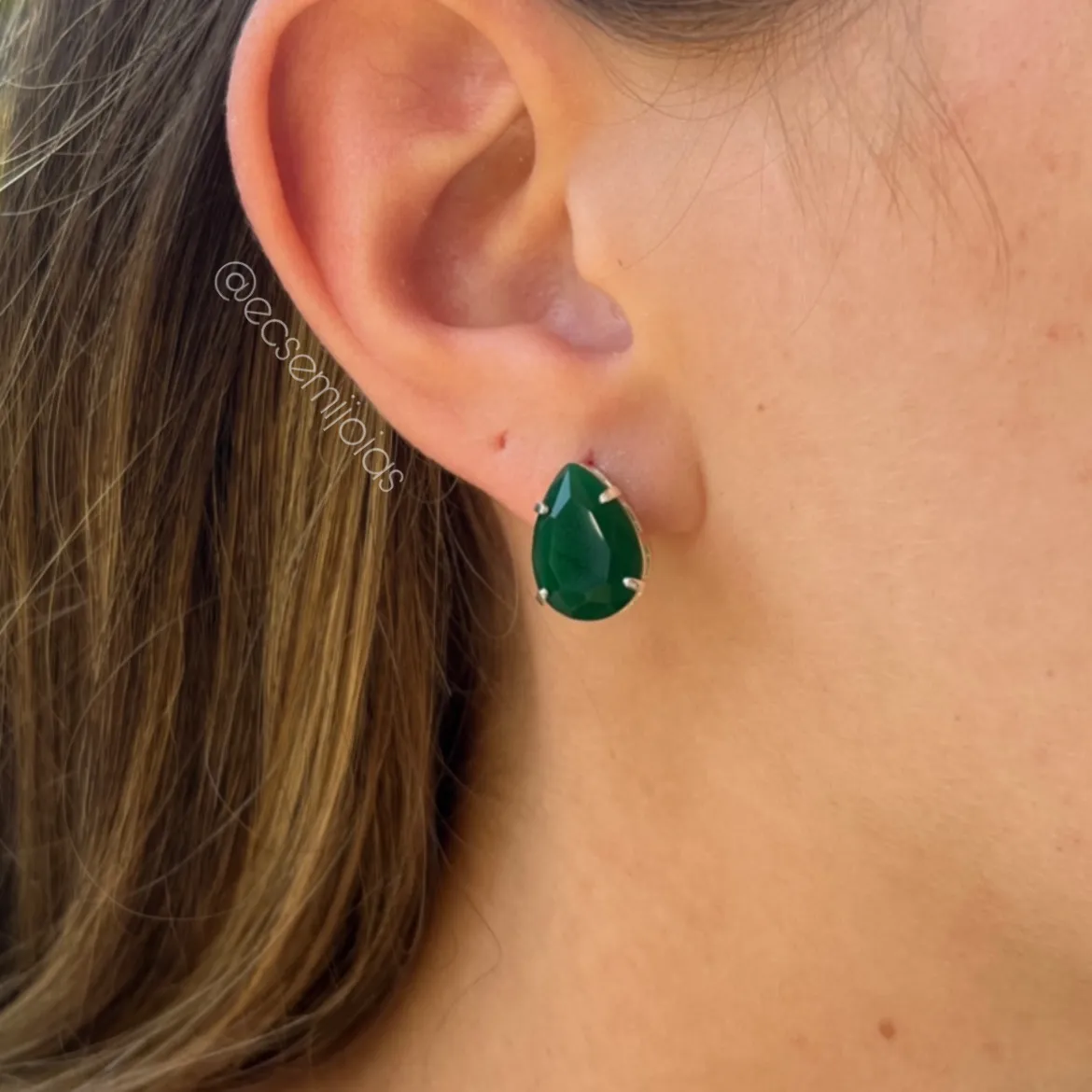 Brinco pedra gota - 1x1,4cm - banhado a prata 925