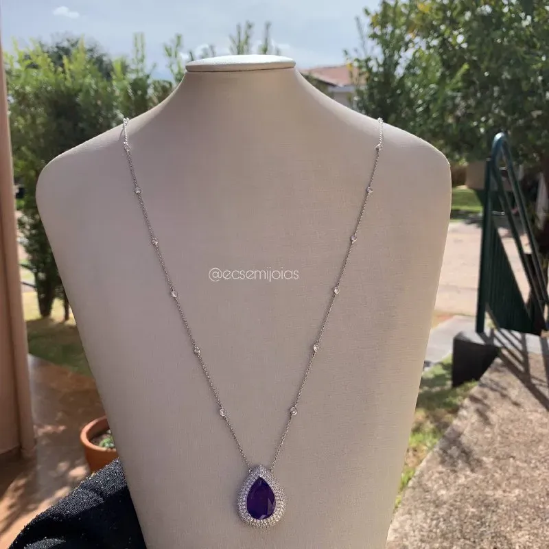 Colar de gota c/ pedra maior centro cravejado em volta - banhado a ródio branco  -  60 cm