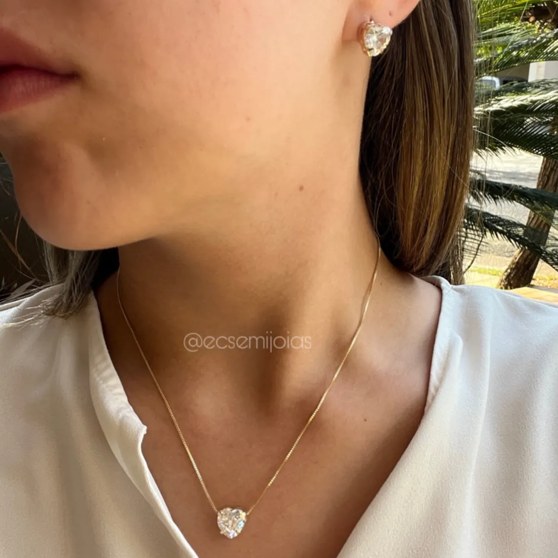 Conjunto de brinco e colar coração 1x1cm com 4 garras - 45 cm - banhado a ouro 18k
