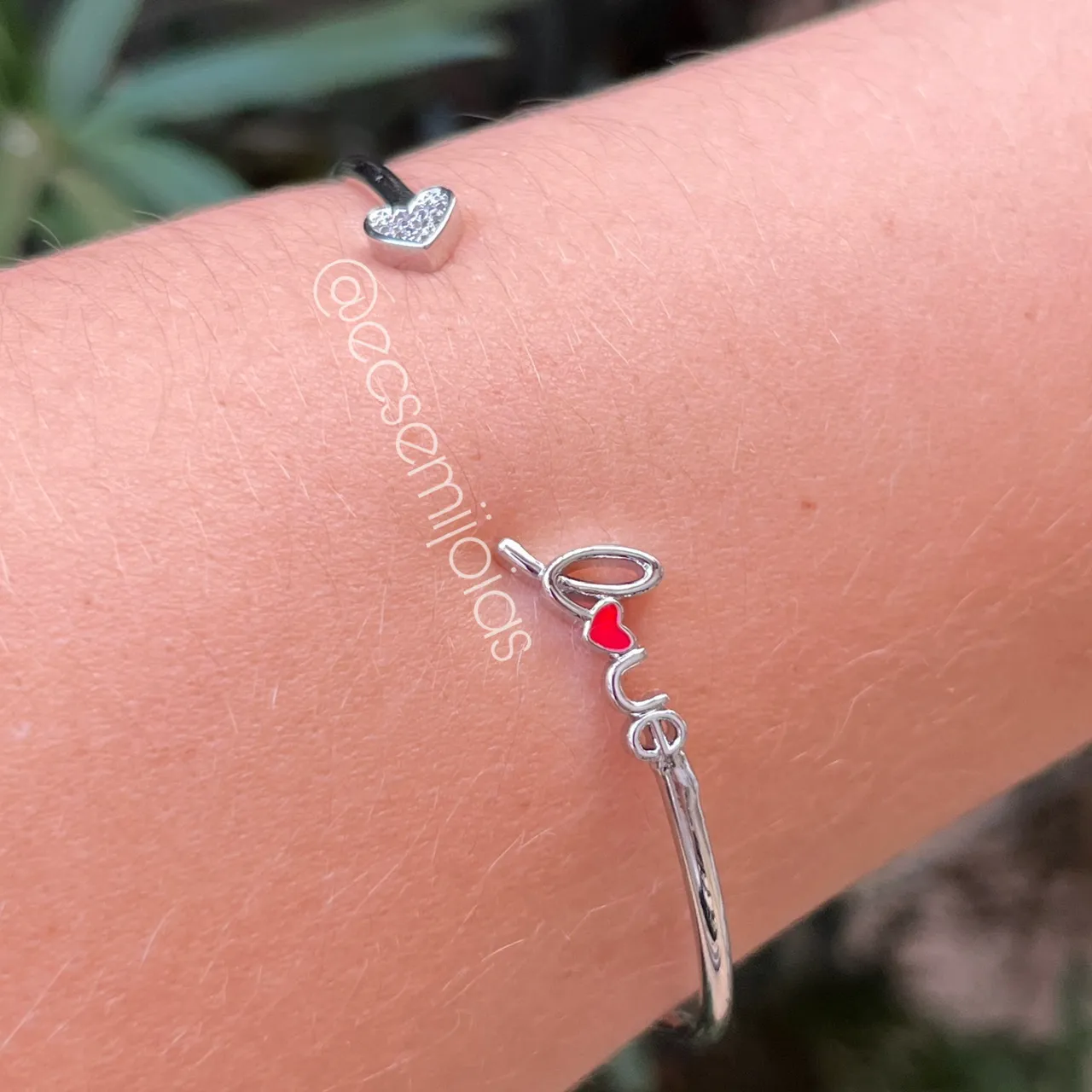 Bracelete love e coração cravejado - banhado a ródio branco