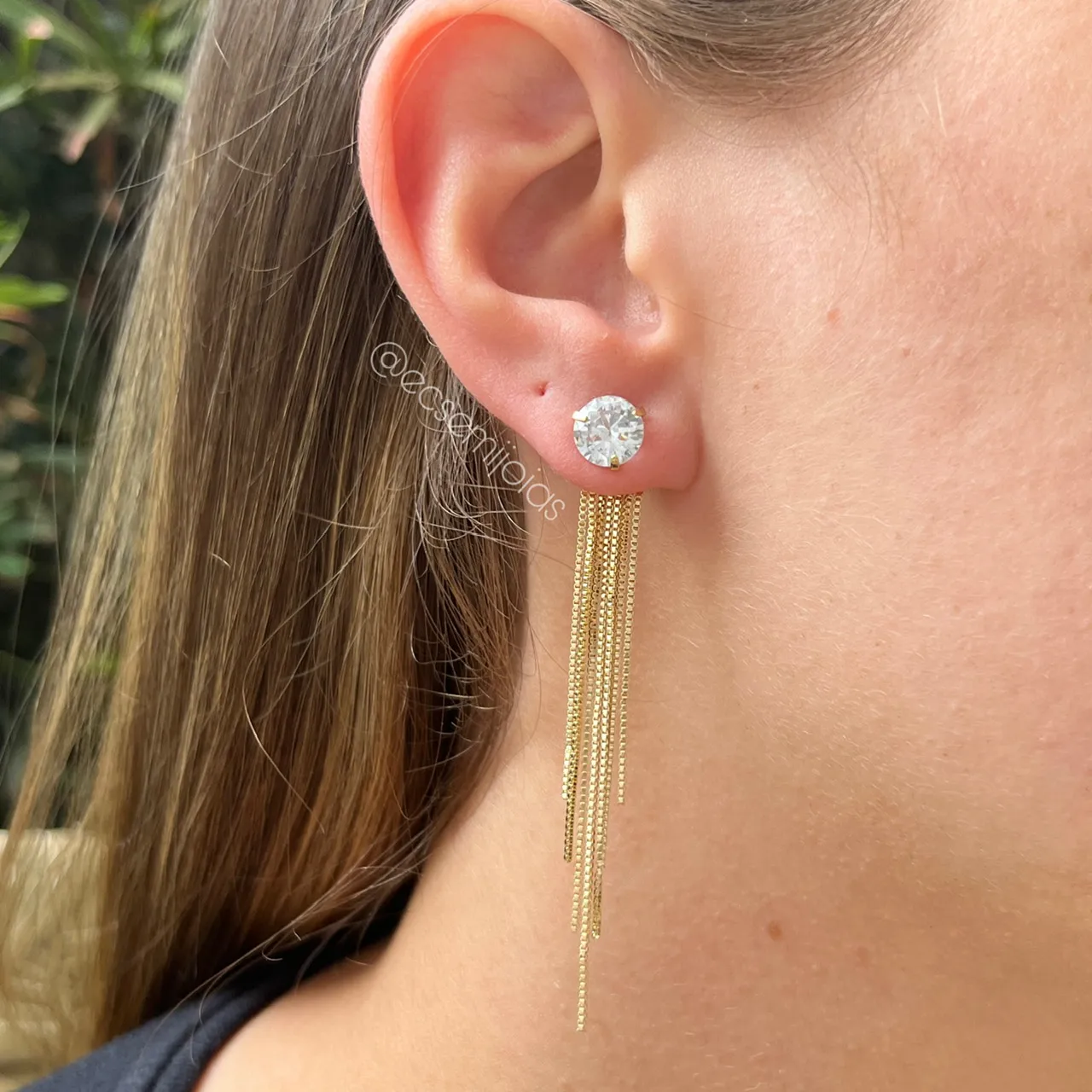 Brinco franja ear jacket com ponto de luz 8mm - banhado a ouro 18k