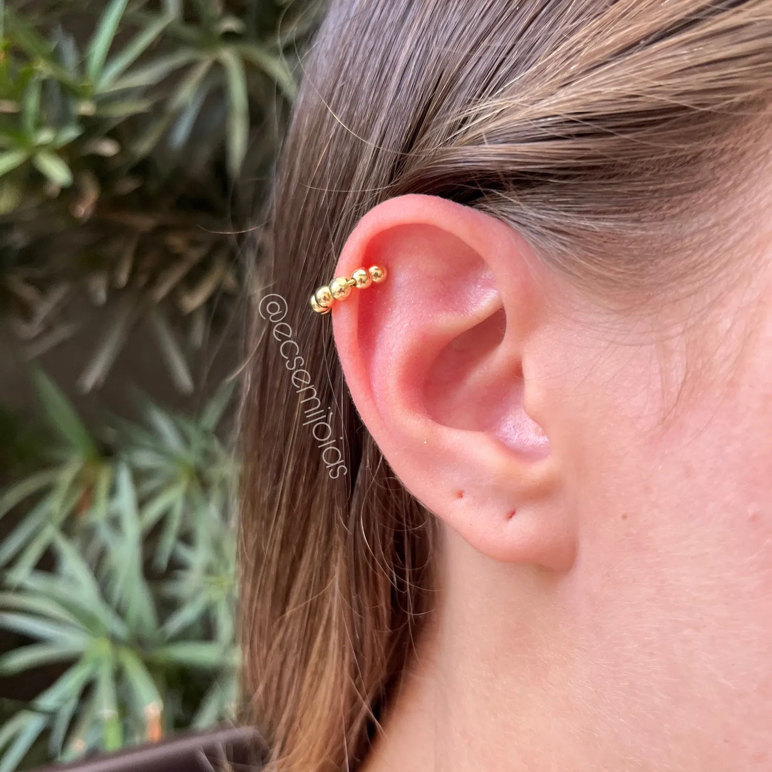 Brinco Piercing fake bolinhas lisas - banhado a ouro 18k