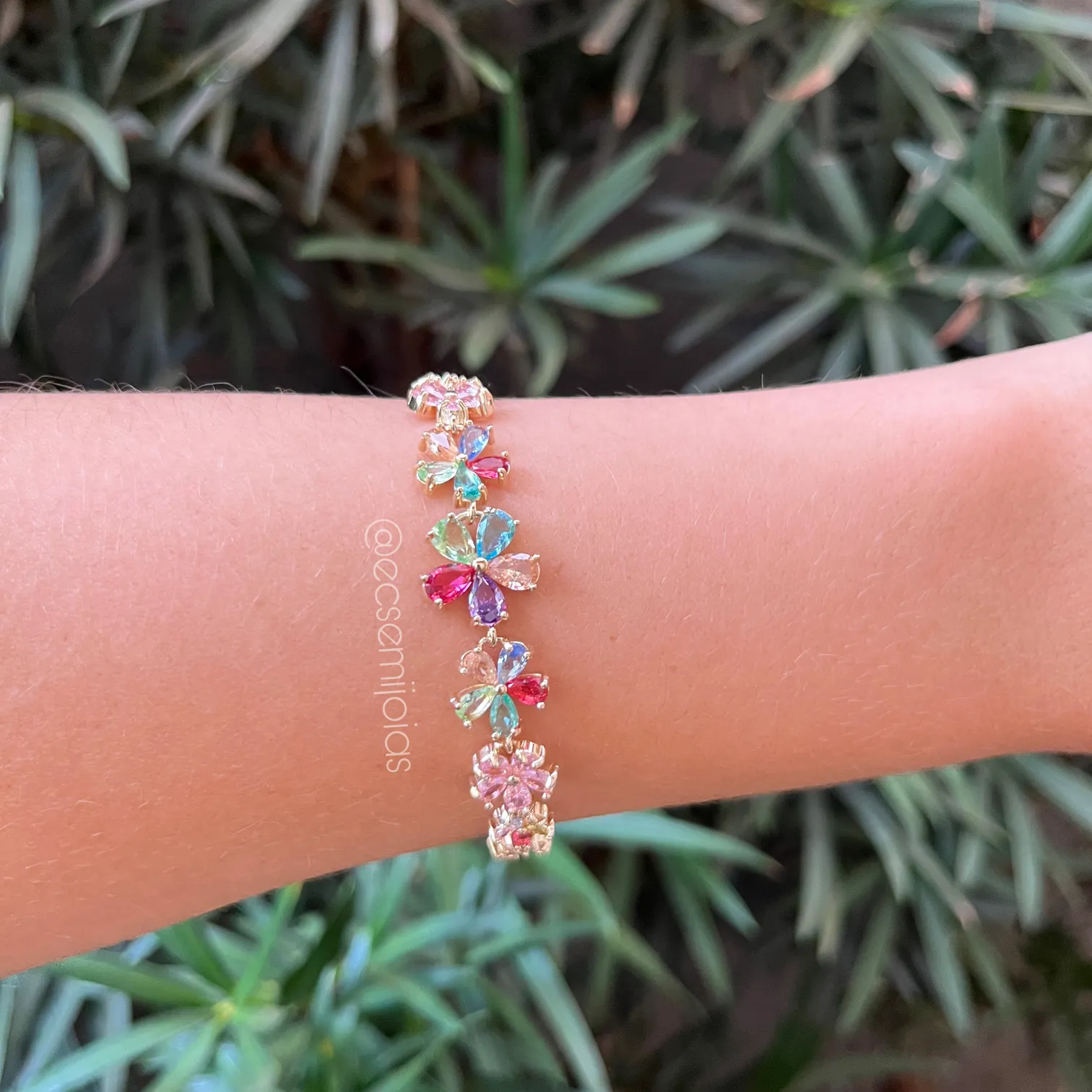 Pulseira de flores - 18 cm - banhado a ouro 18k