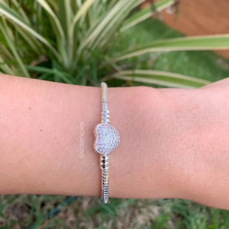 Pulseira para berloques com fecho de coração cravejado - banhado a prata 925