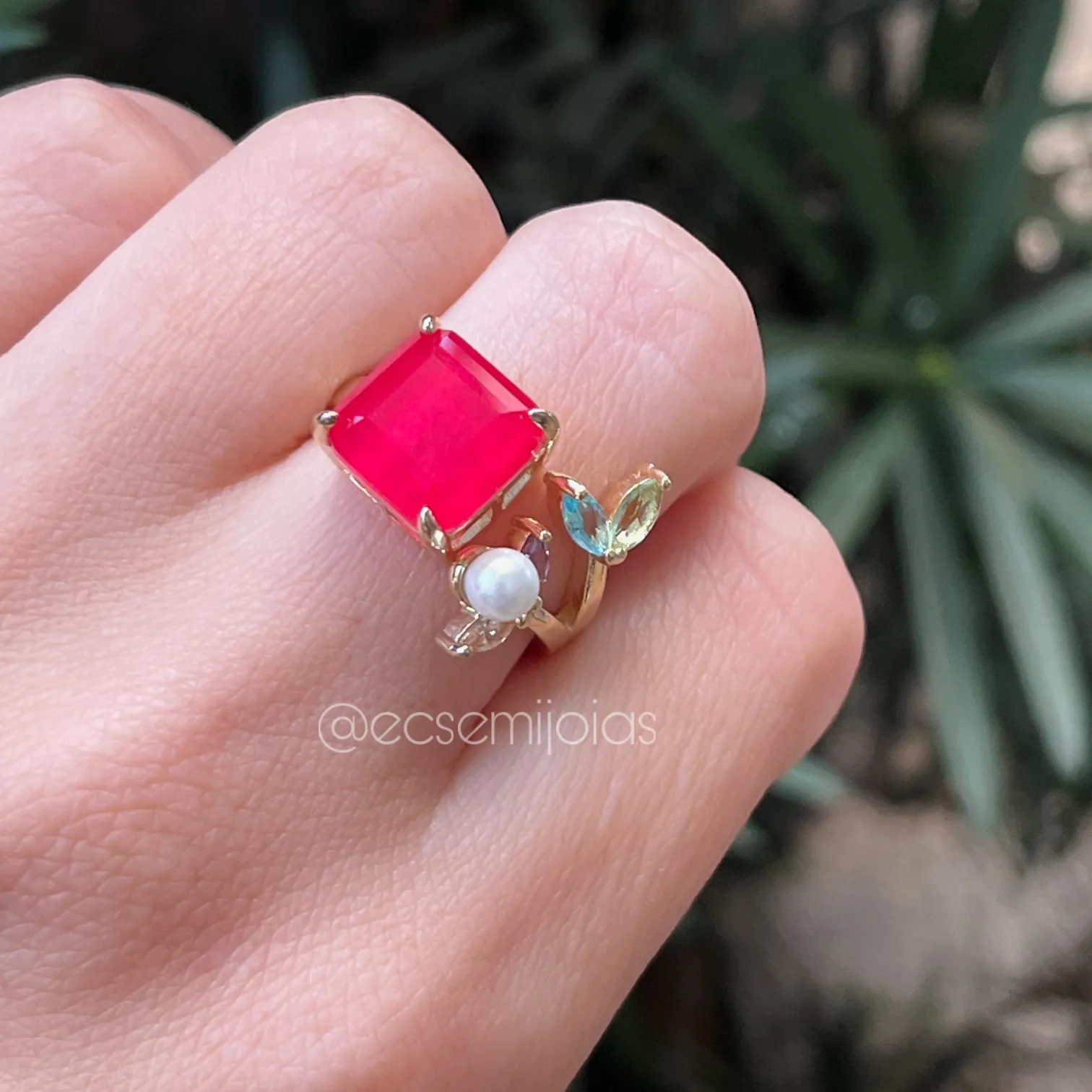 Conjunto brinco, colar com pedra quadrada com navetes e pérolas shell - 40 cm + extensor  - banhado a ouro 18k