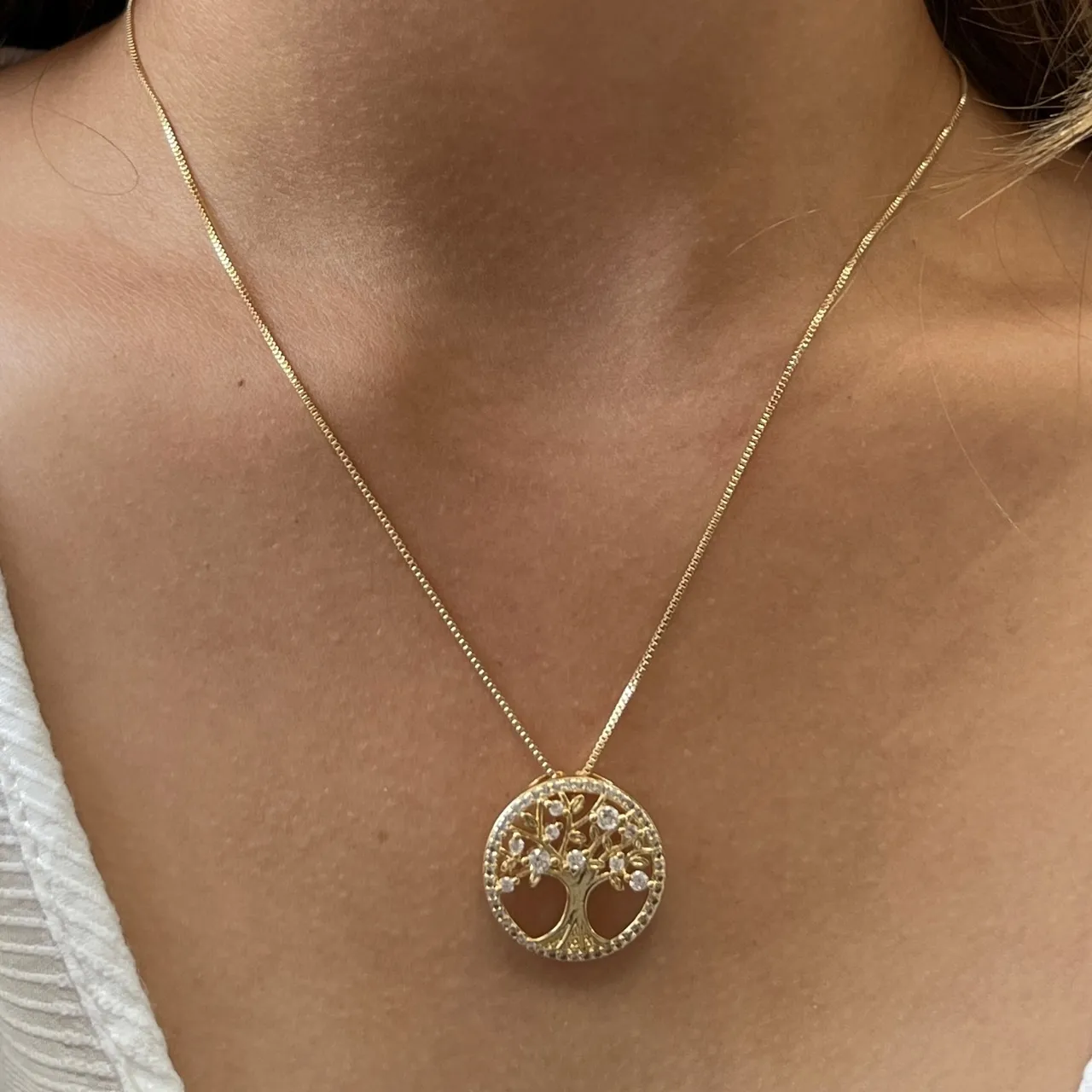 Colar árvore da vida cravejado - banhado a ouro 18k