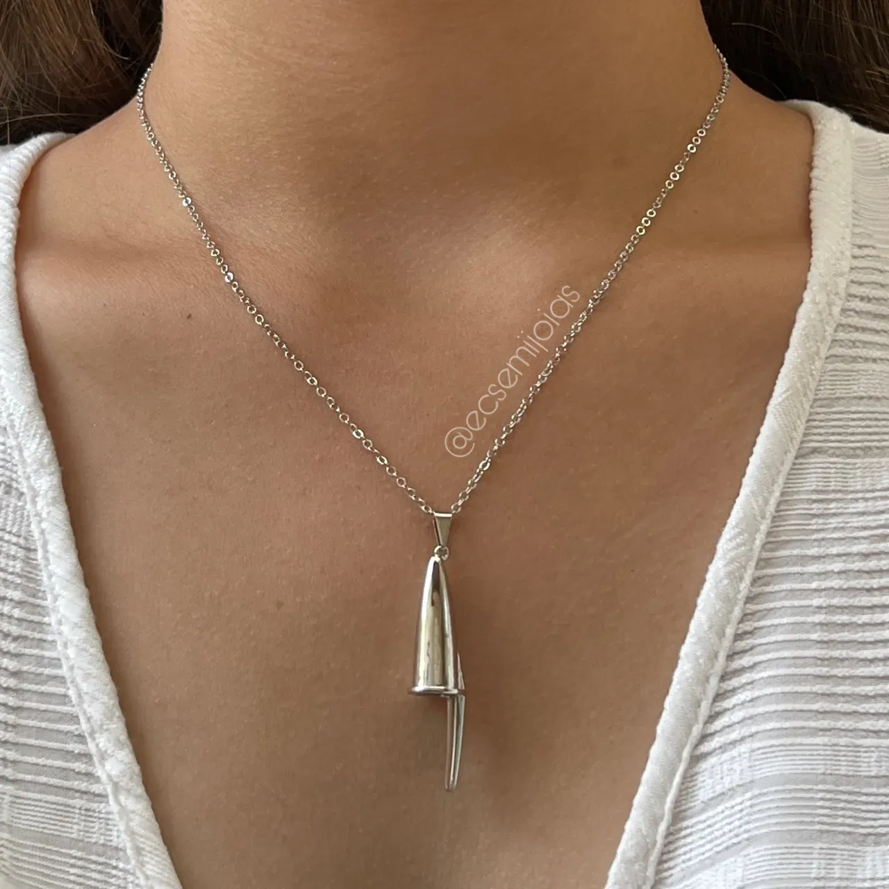 Colar com tampa de caneta lisa - 40cm + extensor - Banhado a ródio branco
