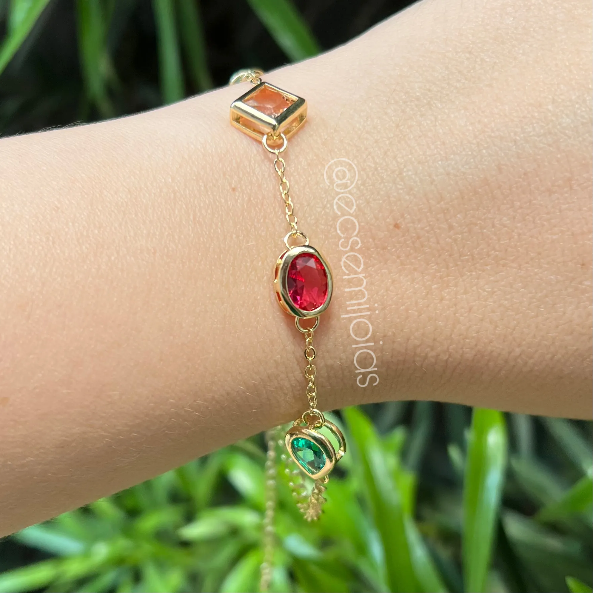 Pulseira com 6 zircônias maiores (quadrada, oval e gota) - 19cm + extensor - banhado a ouro 18k