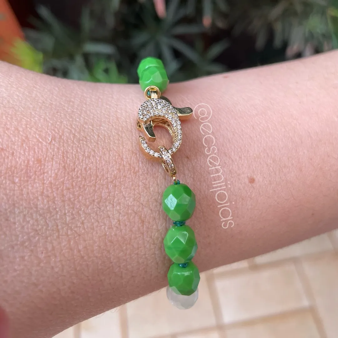 Pulseira com fecho lagosta cravejado e pedras naturais redondas - 19cm - banhado a ouro 18k
