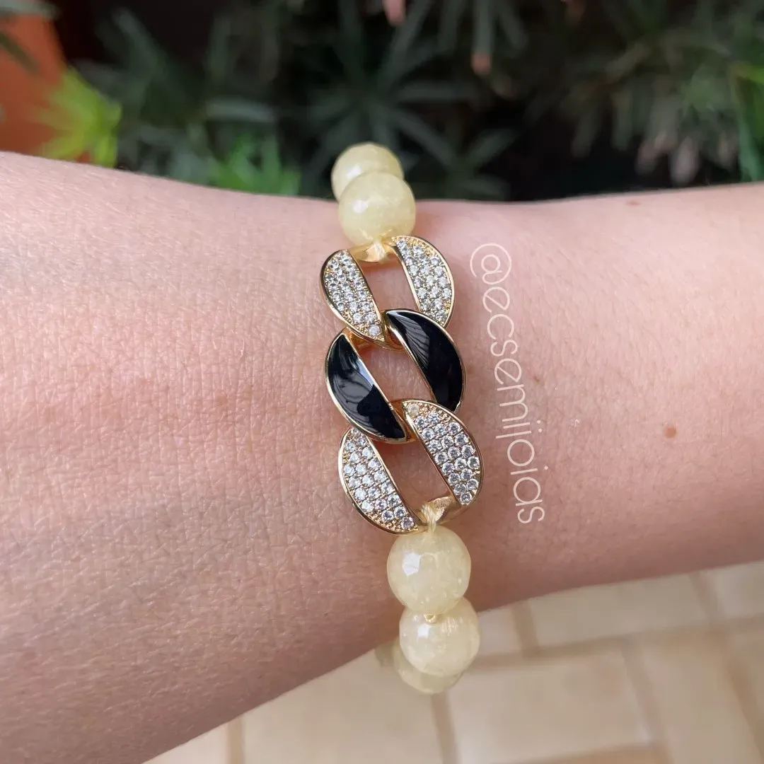 Pulseira elos grandes cravejados e resinado com pedras naturais redondas (fecho cravejado com ímã) - 19cm - banhado a ouro 18k
